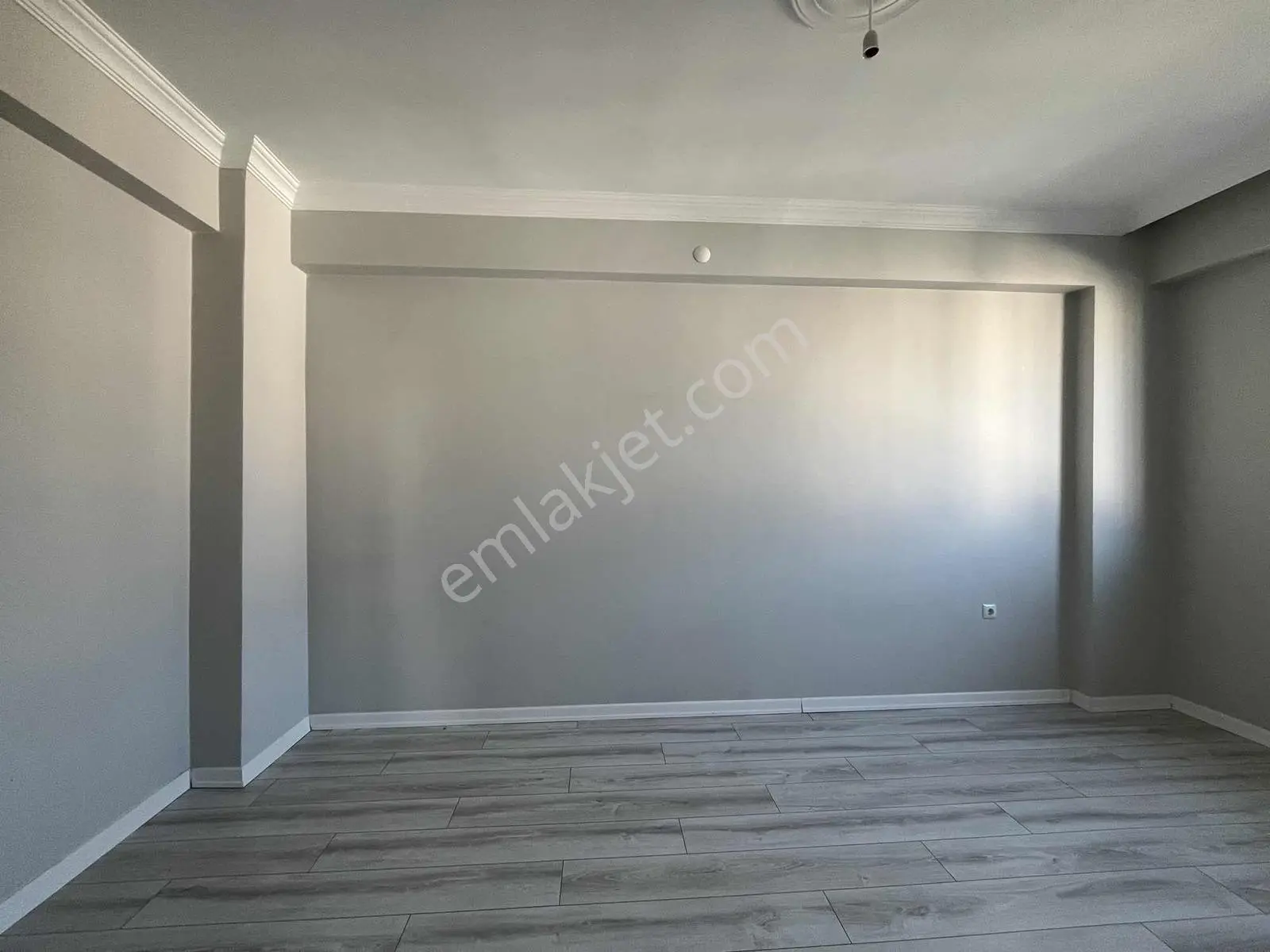 Ayşe Emlak'tan Beşköprüde Asansörlü K.otoparklı 2+1 Kiralık - Görsel 5