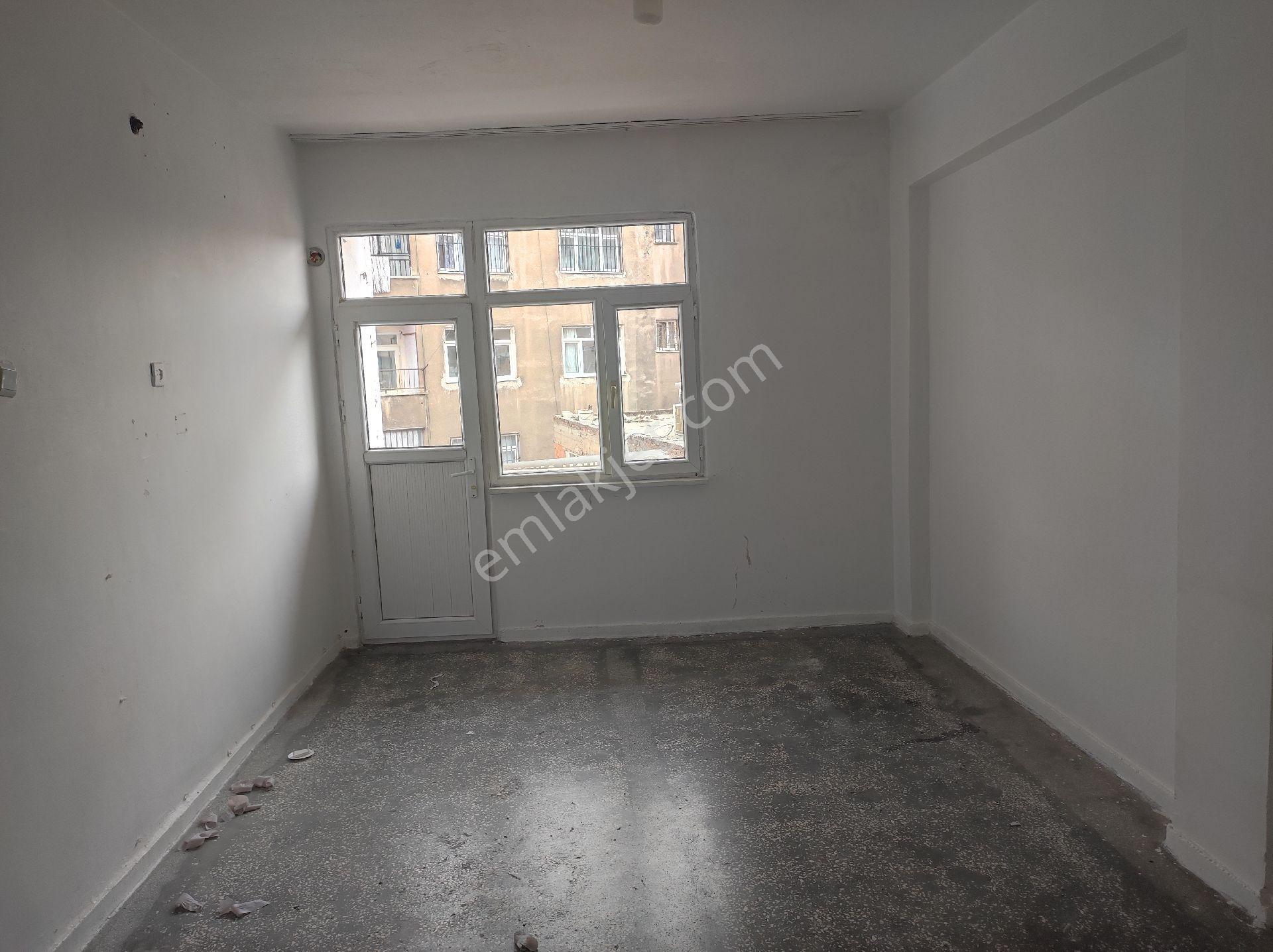 Sur İçi Melik Ahmete Kiralık 2+1 Daire - Görsel 24