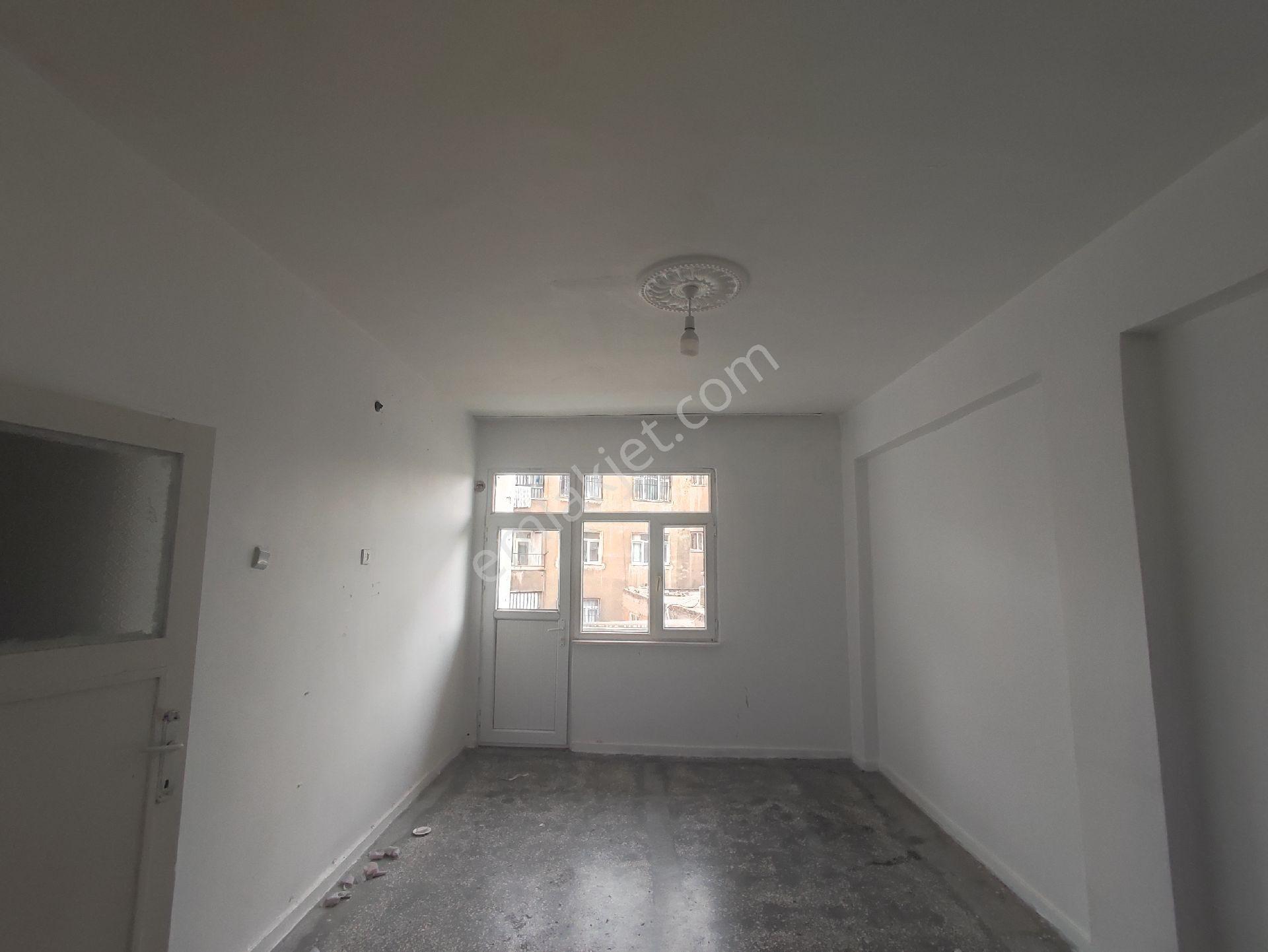 Sur İçi Melik Ahmete Kiralık 2+1 Daire - Görsel 23