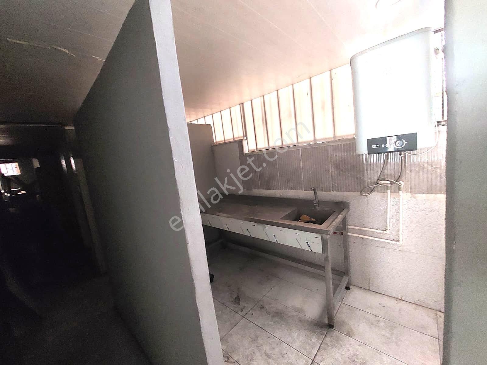 Kuşadası Türkmen'de Sahile 3 Dk 72 M2 Kiralık Dükkan - Görsel 8