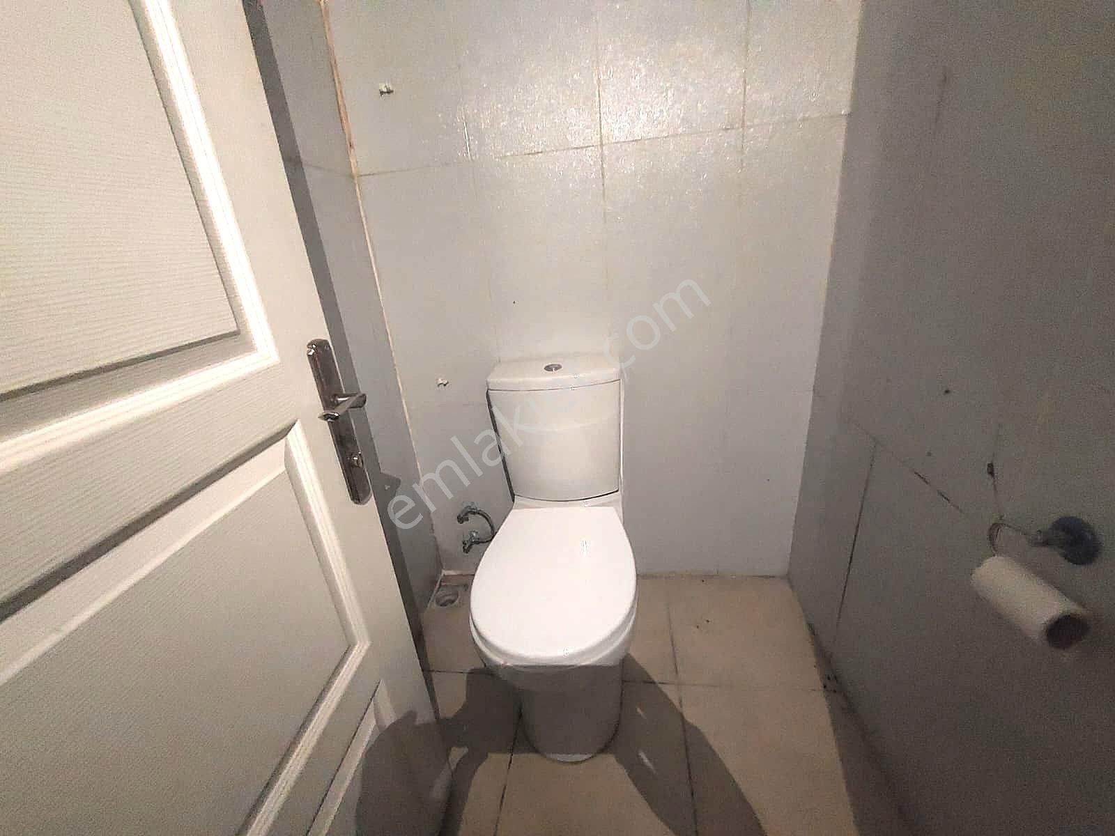 Kuşadası Türkmen'de Sahile 3 Dk 72 M2 Kiralık Dükkan - Görsel 14