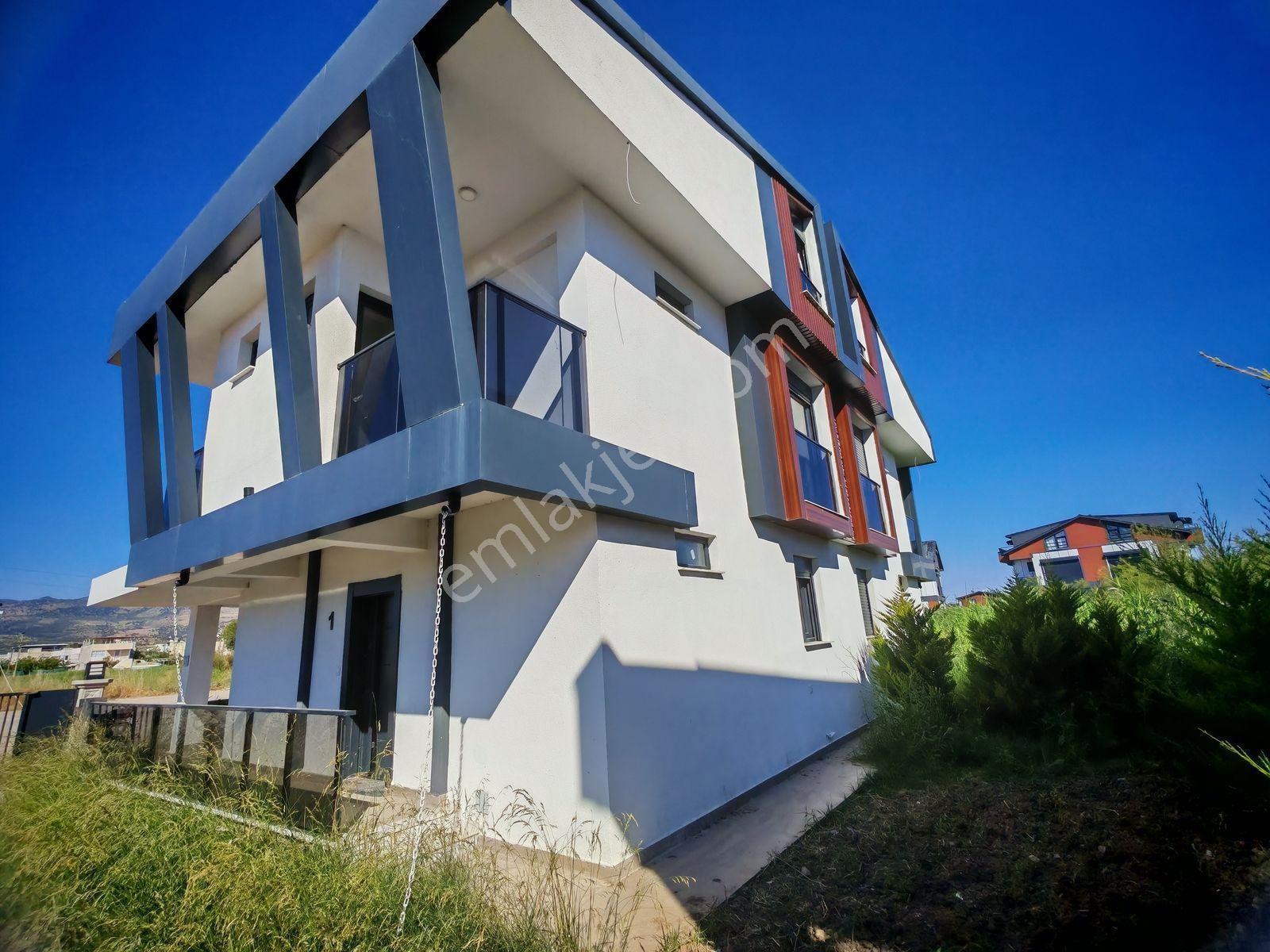 Cumhuriyet Mahallesinde Satılık 4+1 145 M2 Tripleks Villa - Görsel 23