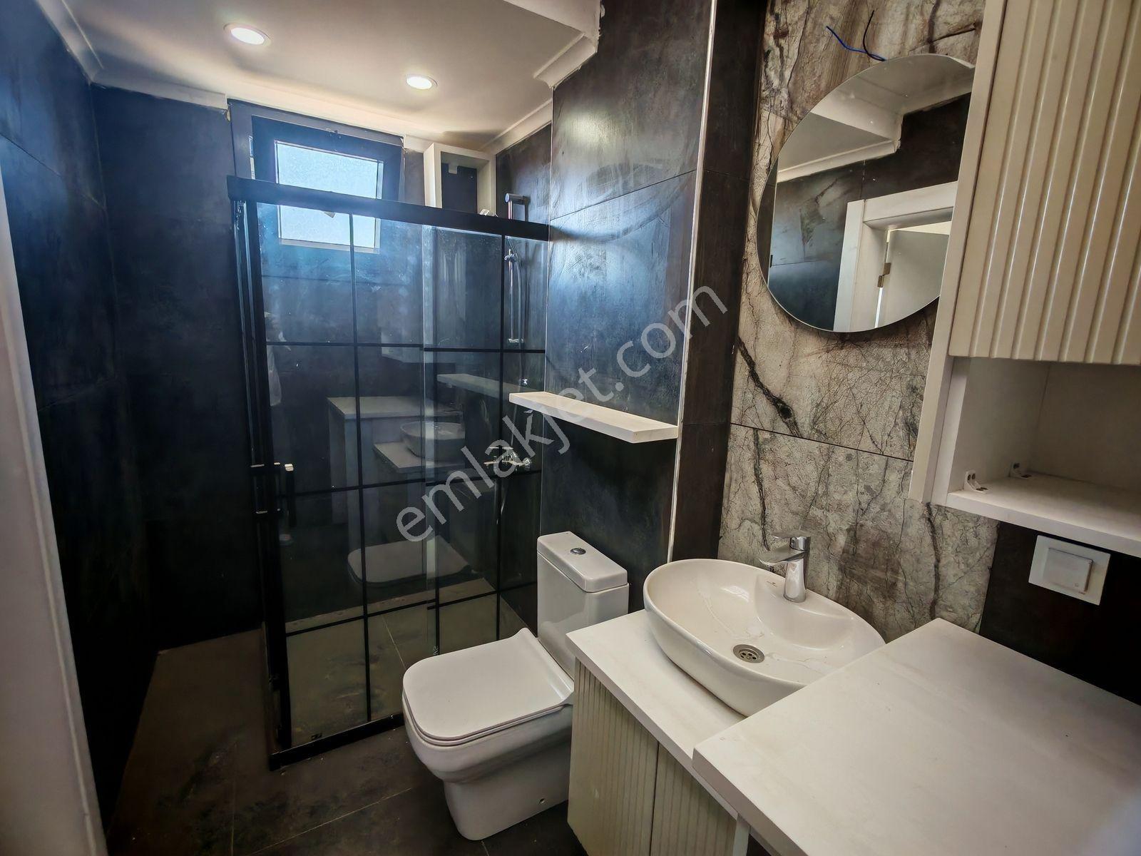 Cumhuriyet Mahallesinde Satılık 4+1 145 M2 Tripleks Villa - Görsel 6