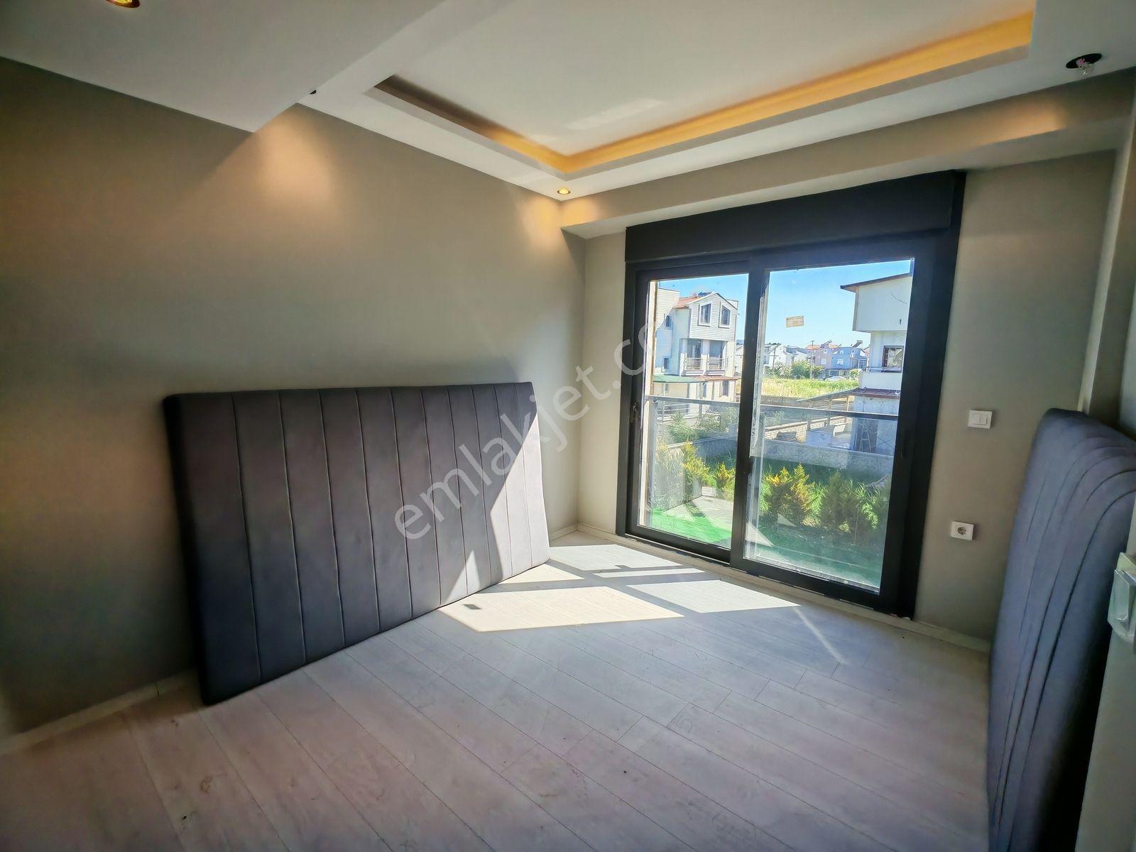 Cumhuriyet Mahallesinde Satılık 4+1 145 M2 Tripleks Villa - Görsel 22