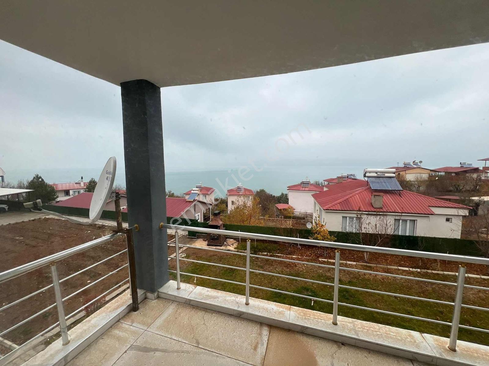Hazar Gölünde Muhteşem Villa Uygun Fiyatlı - Görsel 23