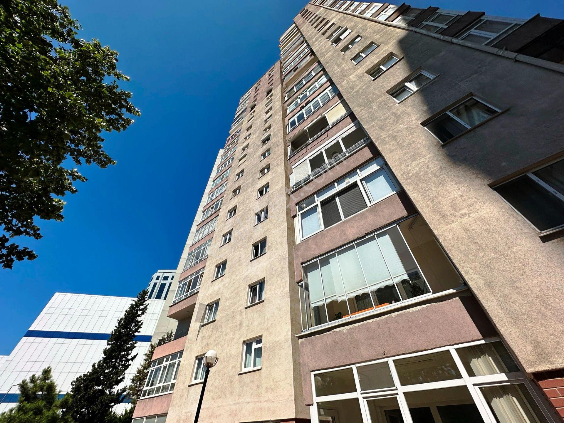 Bostancı Askent Sitesi 8.kat Balkonlu Bakımlı 120m2 Kiralık 3+1 - Görsel 33