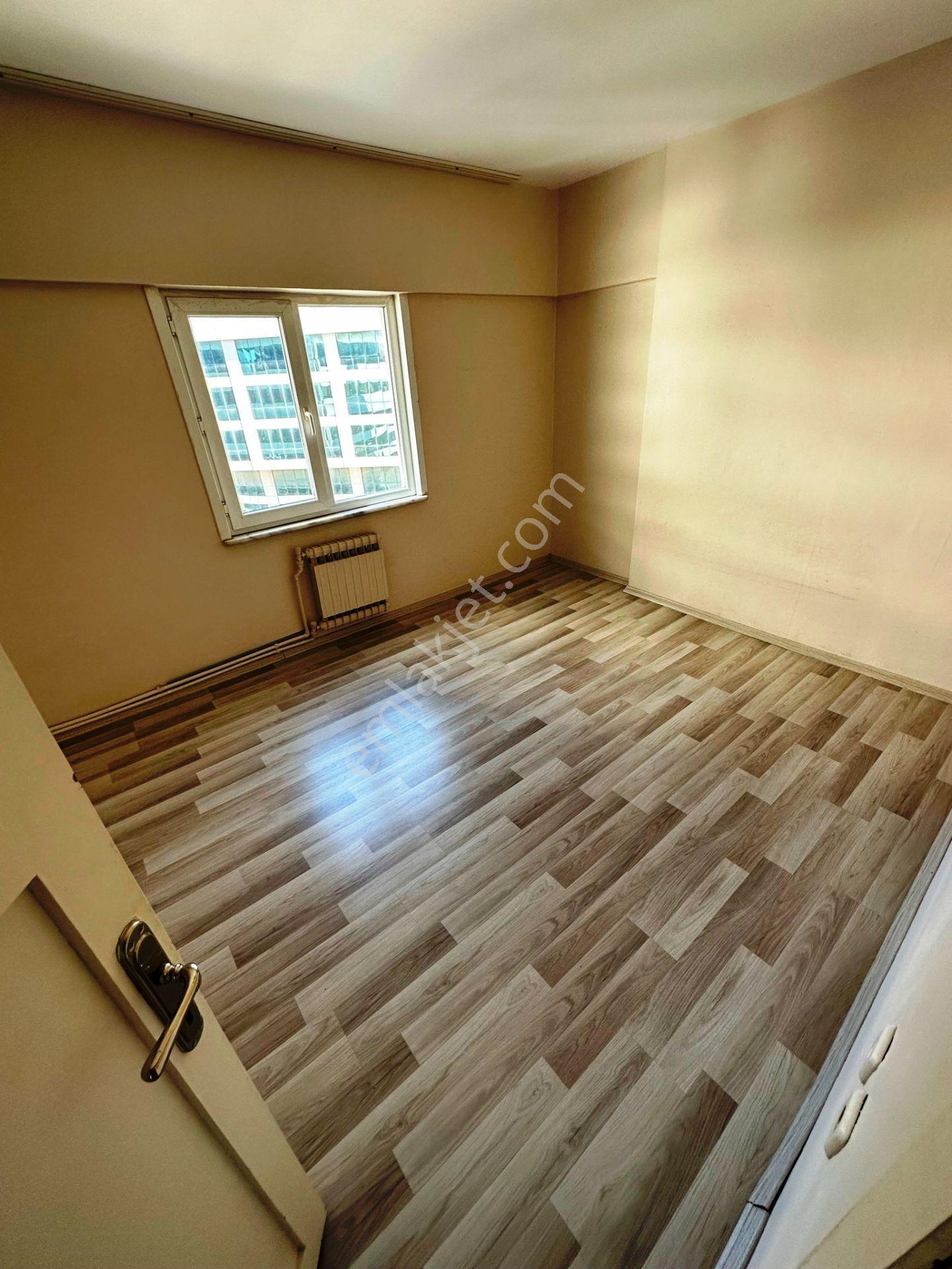 Bostancı Askent Sitesi 8.kat Balkonlu Bakımlı 120m2 Kiralık 3+1 - Görsel 8