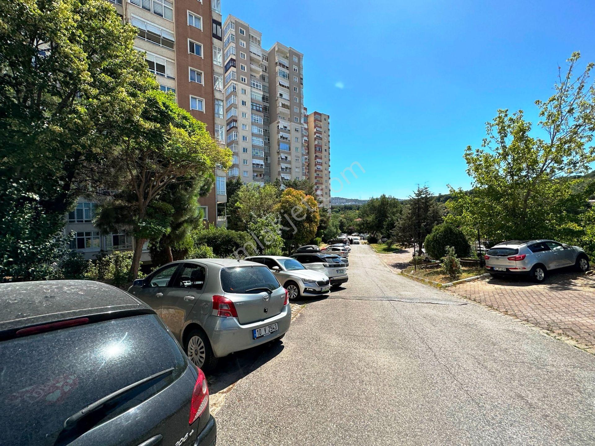 Bostancı Askent Sitesi 8.kat Balkonlu Bakımlı 120m2 Kiralık 3+1 - Görsel 30