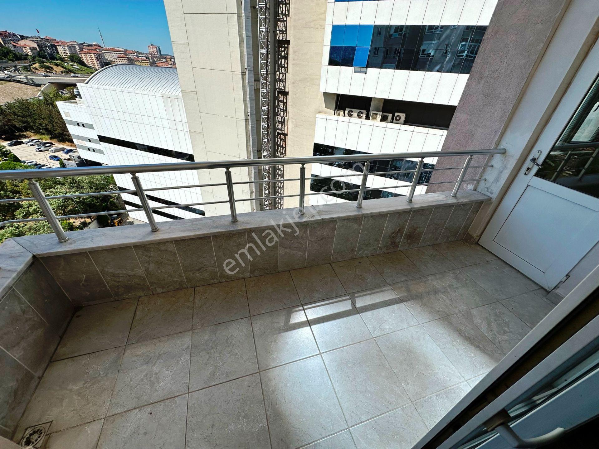 Bostancı Askent Sitesi 8.kat Balkonlu Bakımlı 120m2 Kiralık 3+1 - Görsel 18