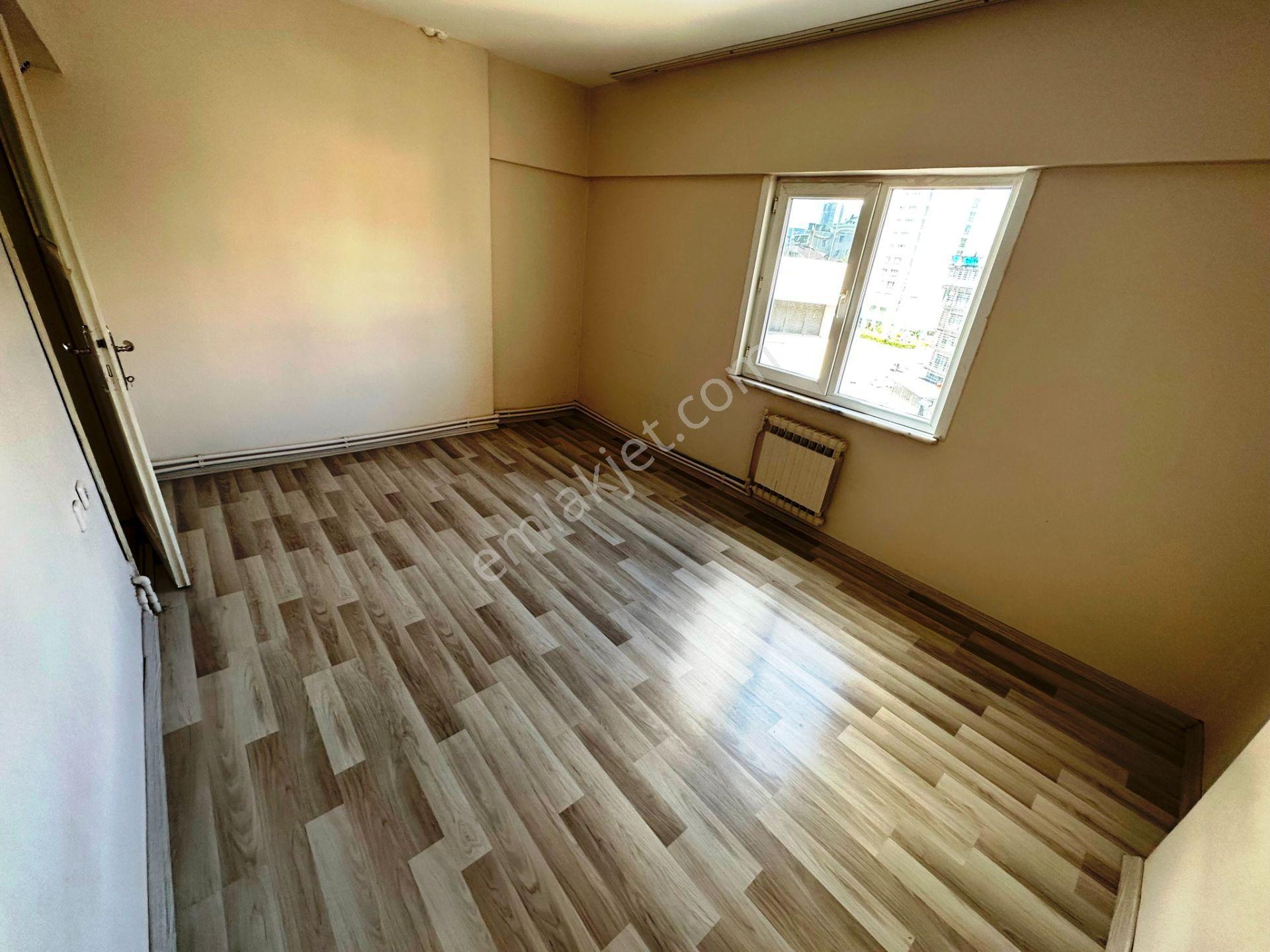 Bostancı Askent Sitesi 8.kat Balkonlu Bakımlı 120m2 Kiralık 3+1 - Görsel 10
