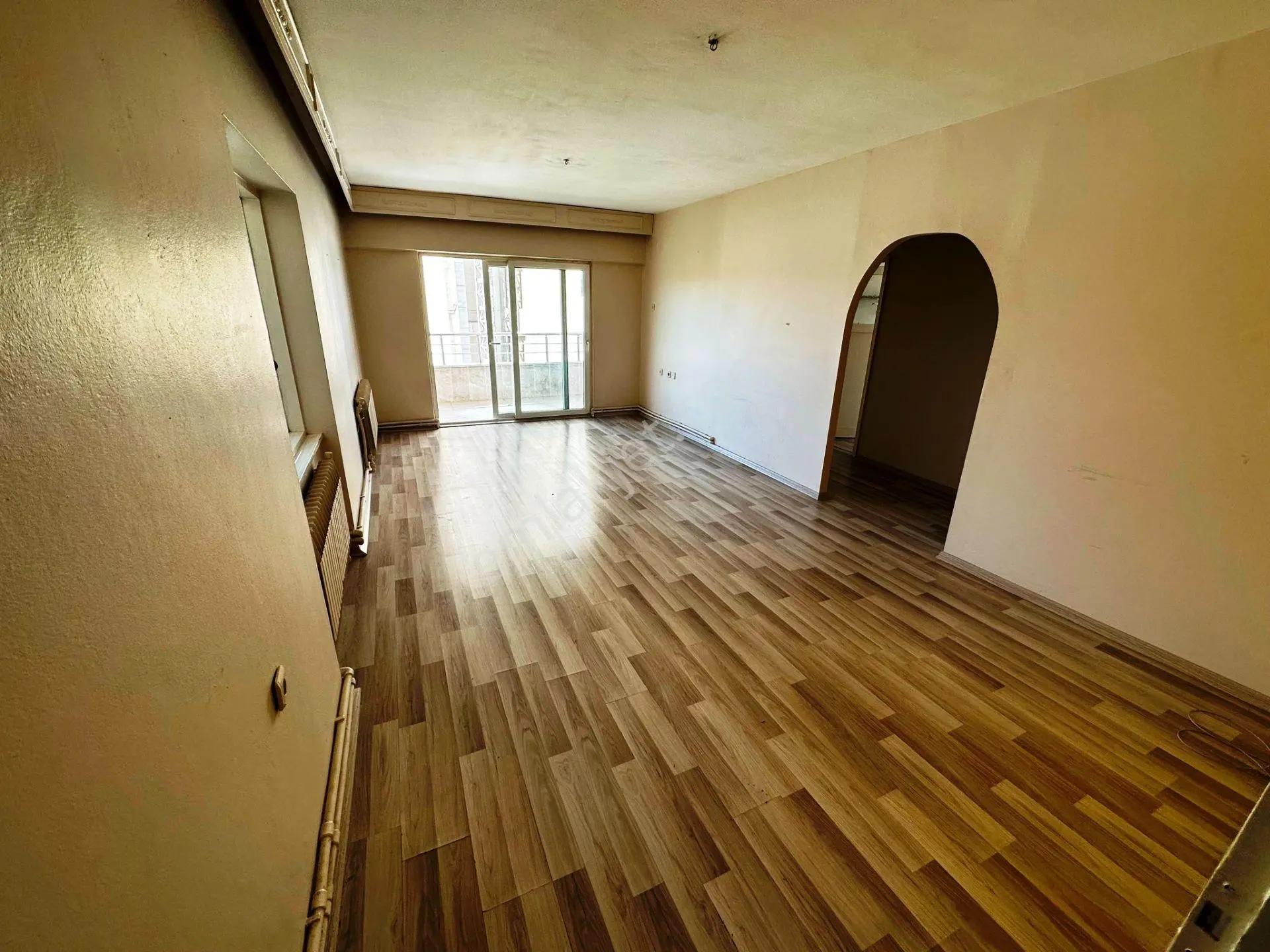Bostancı Askent Sitesi 8.kat Balkonlu Bakımlı 120m2 Kiralık 3+1 - Görsel 2