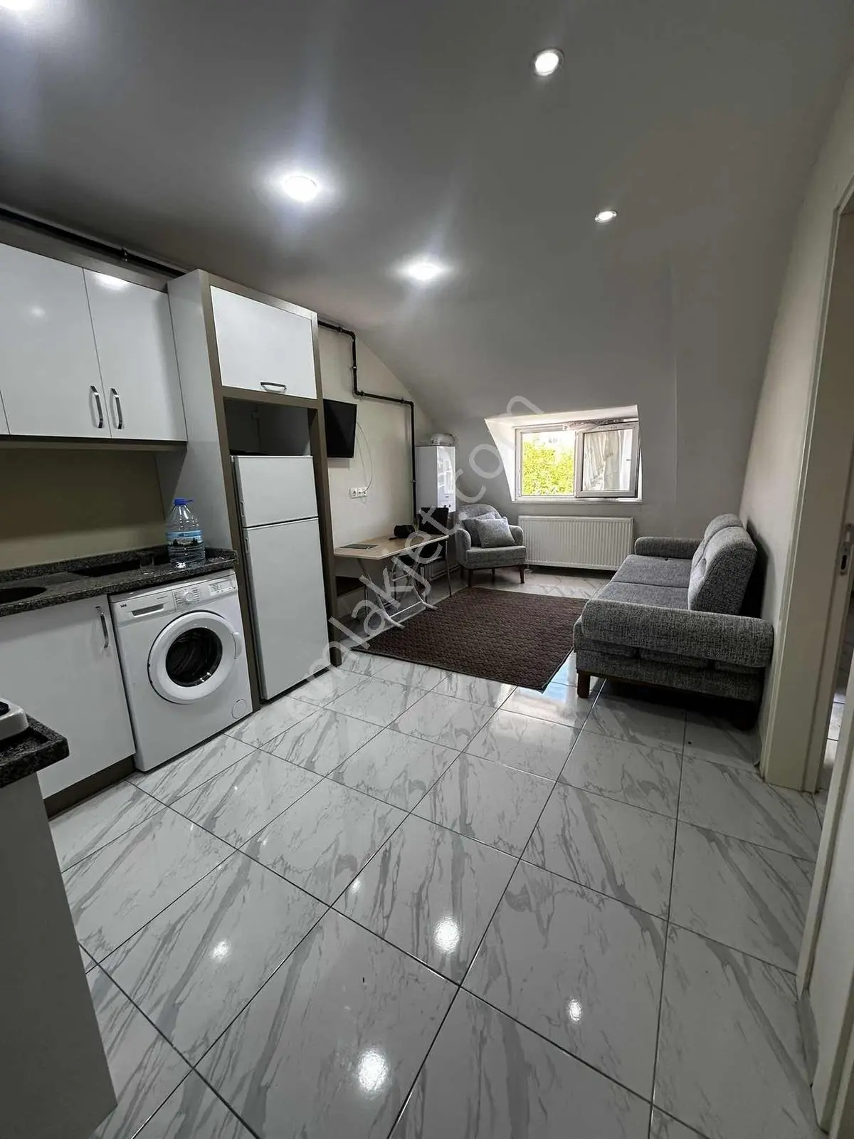 Zeytinköy De Üniversiteye Yürüme Mesafesinde 1+1 Apart - Görsel 5