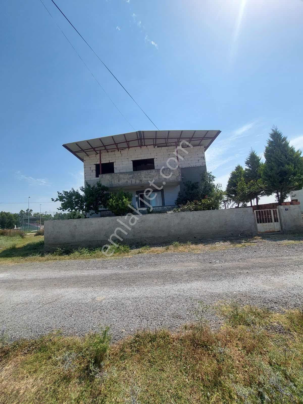 Aydın Söke Sazlıköyde 300 M² Arsa İçerisinde 3+1 Satılık Ev - Görsel 32
