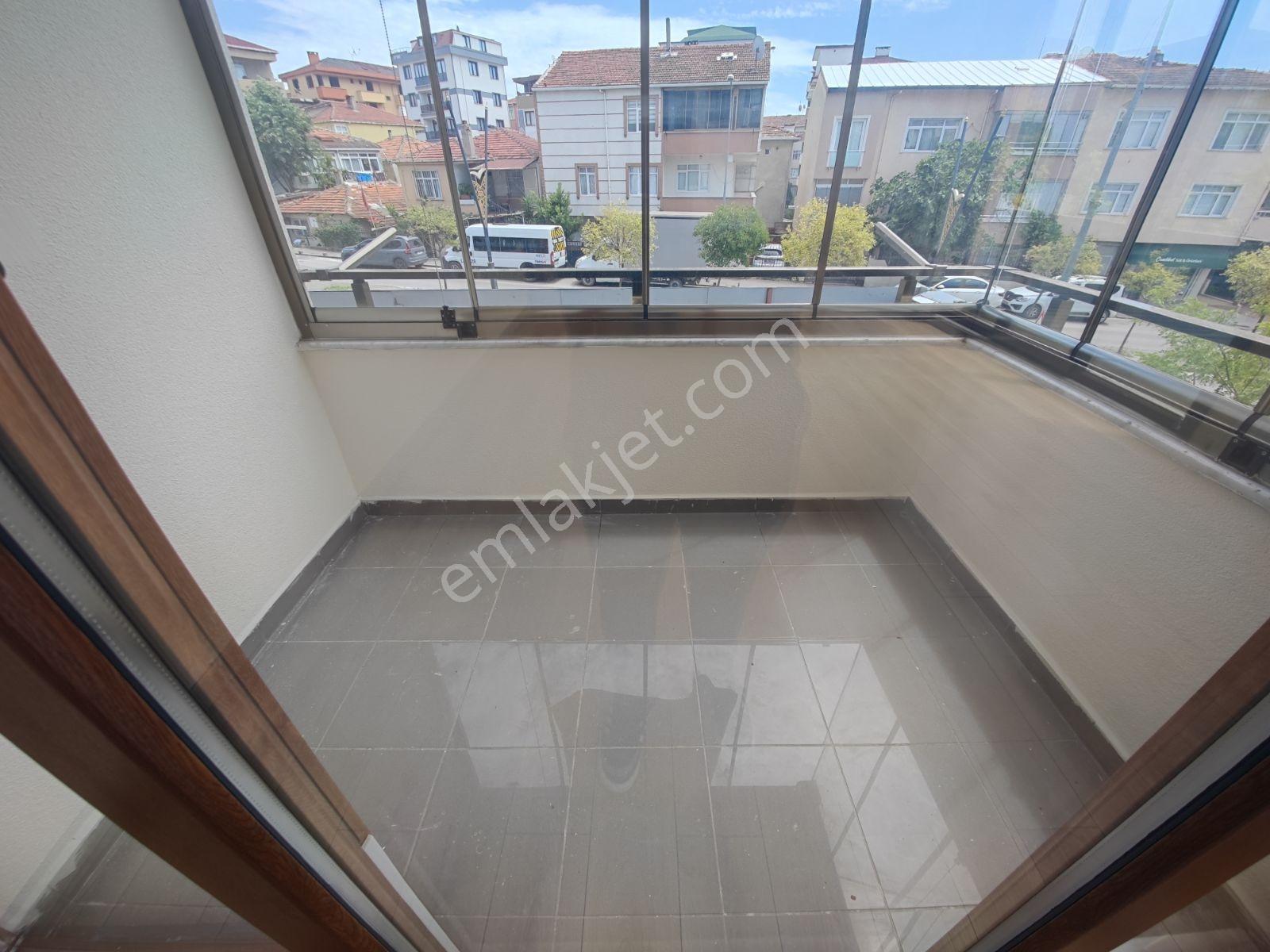Fevziçakmak Mah Marmara Hastanesine Yakin 2.kat2+1 Banyo Wc Ayri - Görsel 11