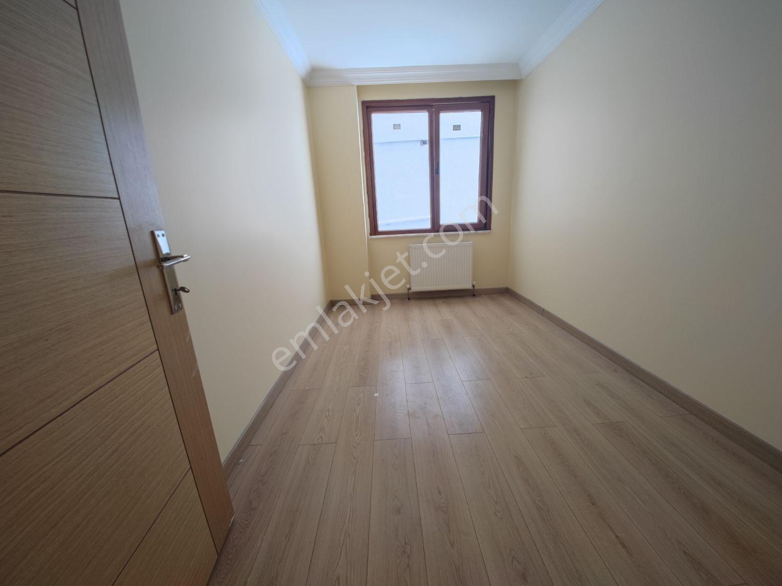 Fevziçakmak Mah Marmara Hastanesine Yakin 2.kat2+1 Banyo Wc Ayri - Görsel 12