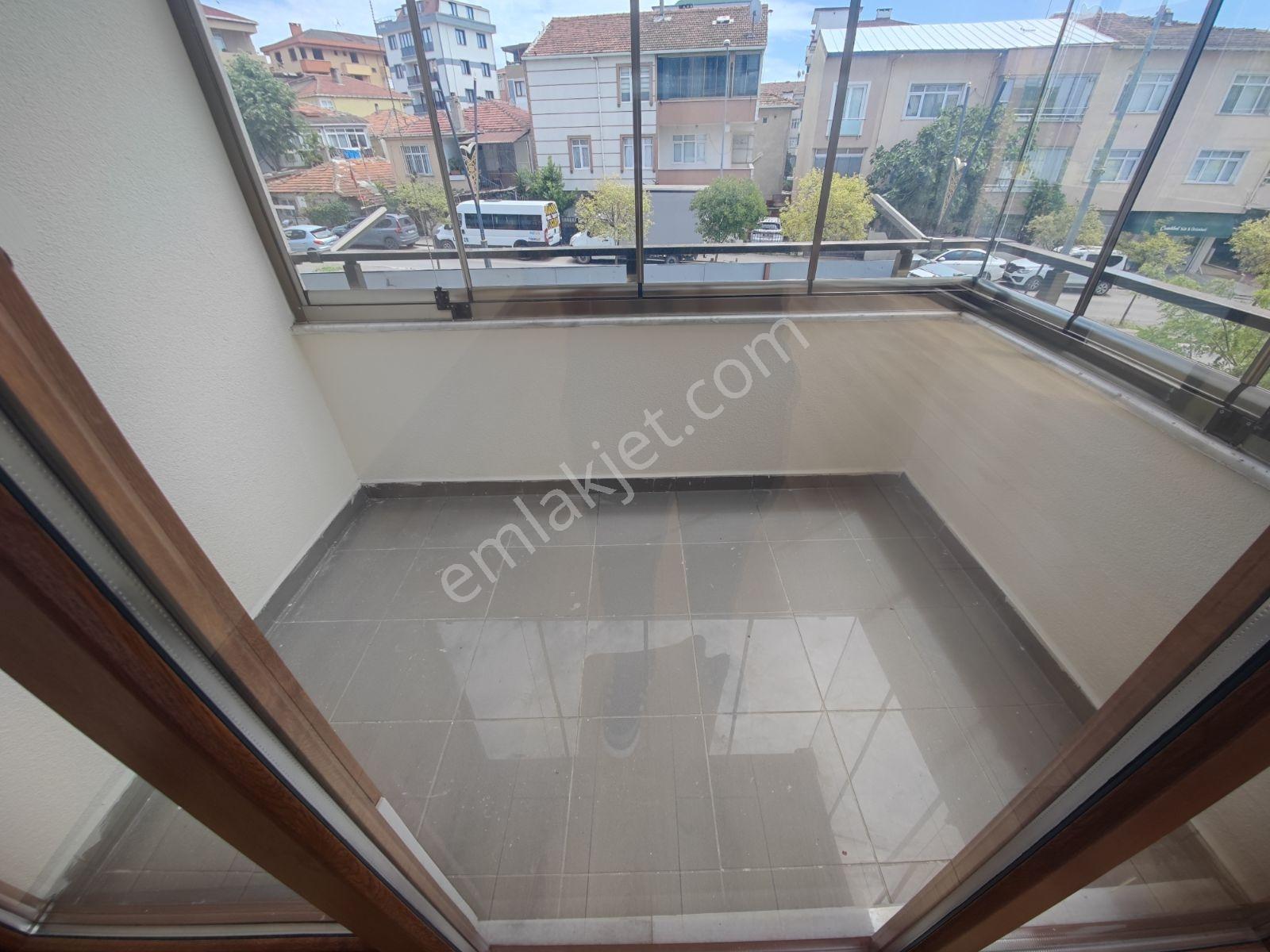 Fevziçakmak Mah Marmara Hastanesine Yakin 2.kat2+1 Banyo Wc Ayri - Görsel 6