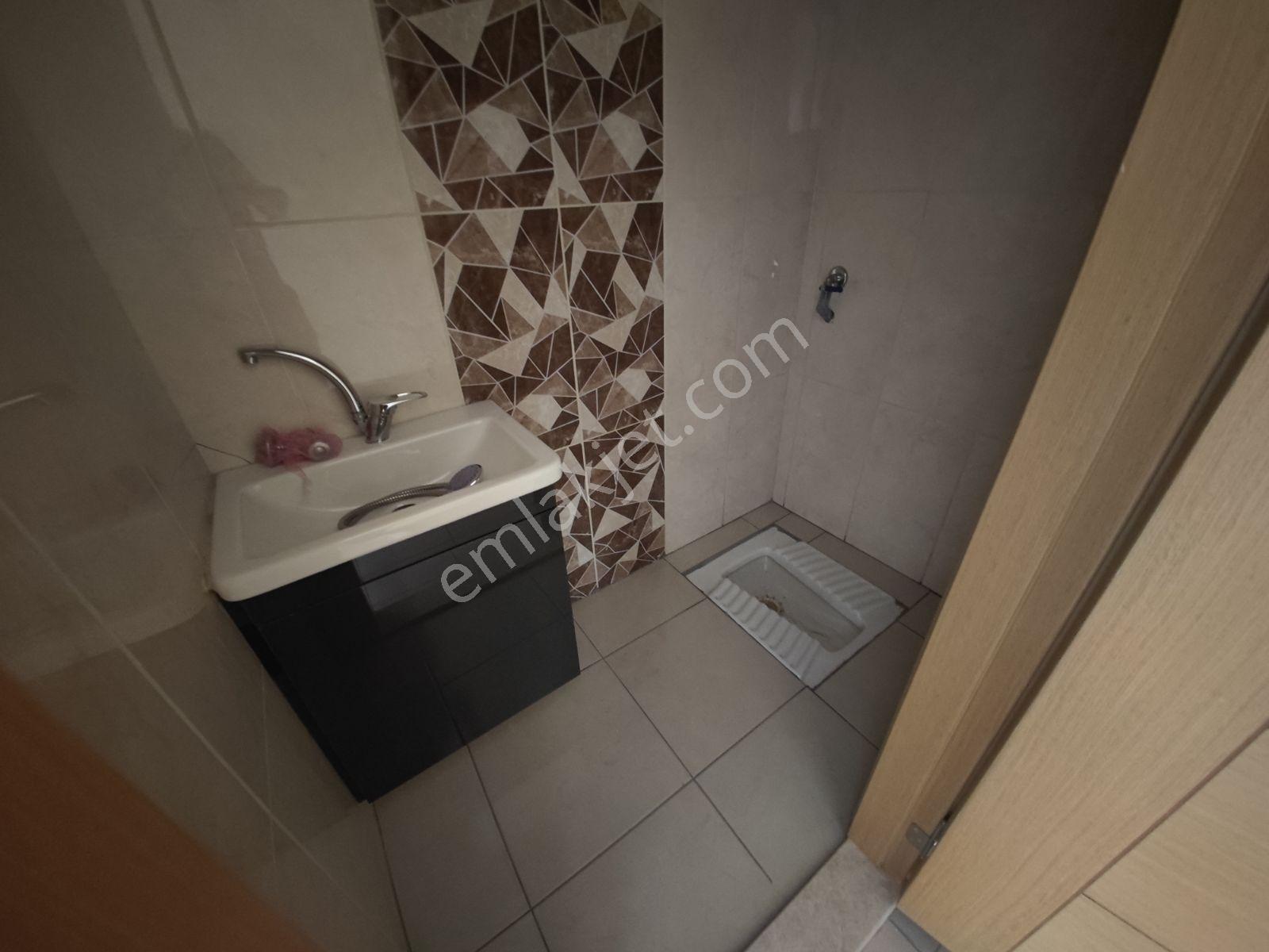 Fevziçakmak Mah Marmara Hastanesine Yakin 2.kat2+1 Banyo Wc Ayri - Görsel 9