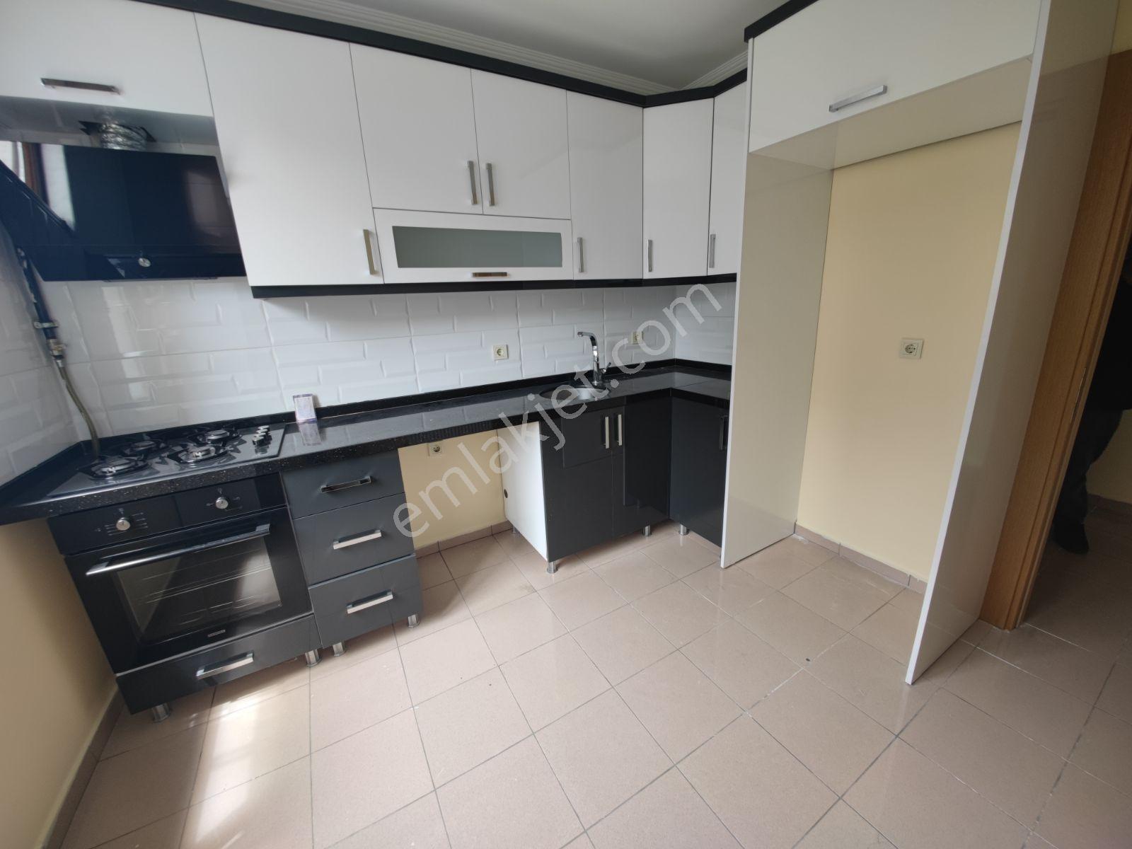 Fevziçakmak Mah Marmara Hastanesine Yakin 2.kat2+1 Banyo Wc Ayri - Görsel 27
