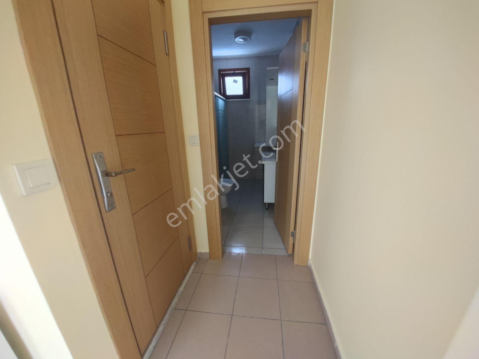 Fevziçakmak Mah Marmara Hastanesine Yakin 2.kat2+1 Banyo Wc Ayri - Görsel 14
