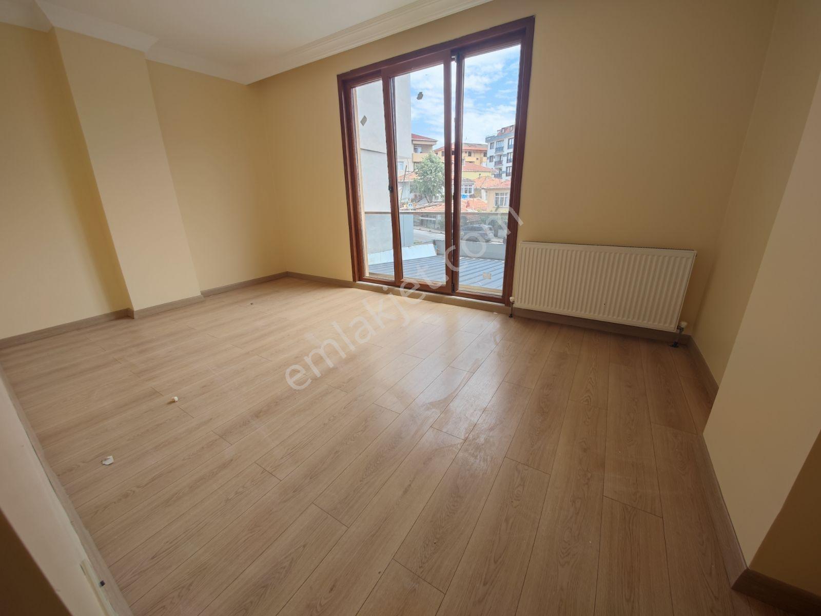 Fevziçakmak Mah Marmara Hastanesine Yakin 2.kat2+1 Banyo Wc Ayri - Görsel 15