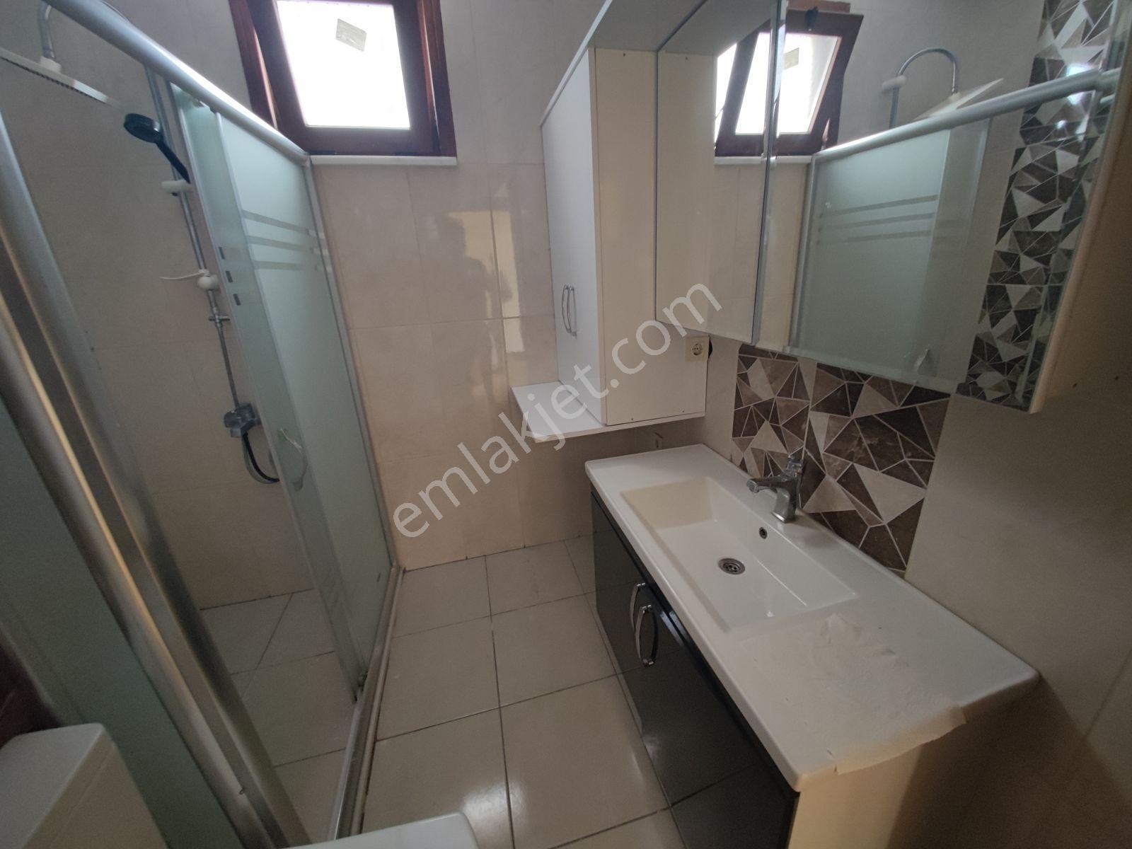 Fevziçakmak Mah Marmara Hastanesine Yakin 2.kat2+1 Banyo Wc Ayri - Görsel 18