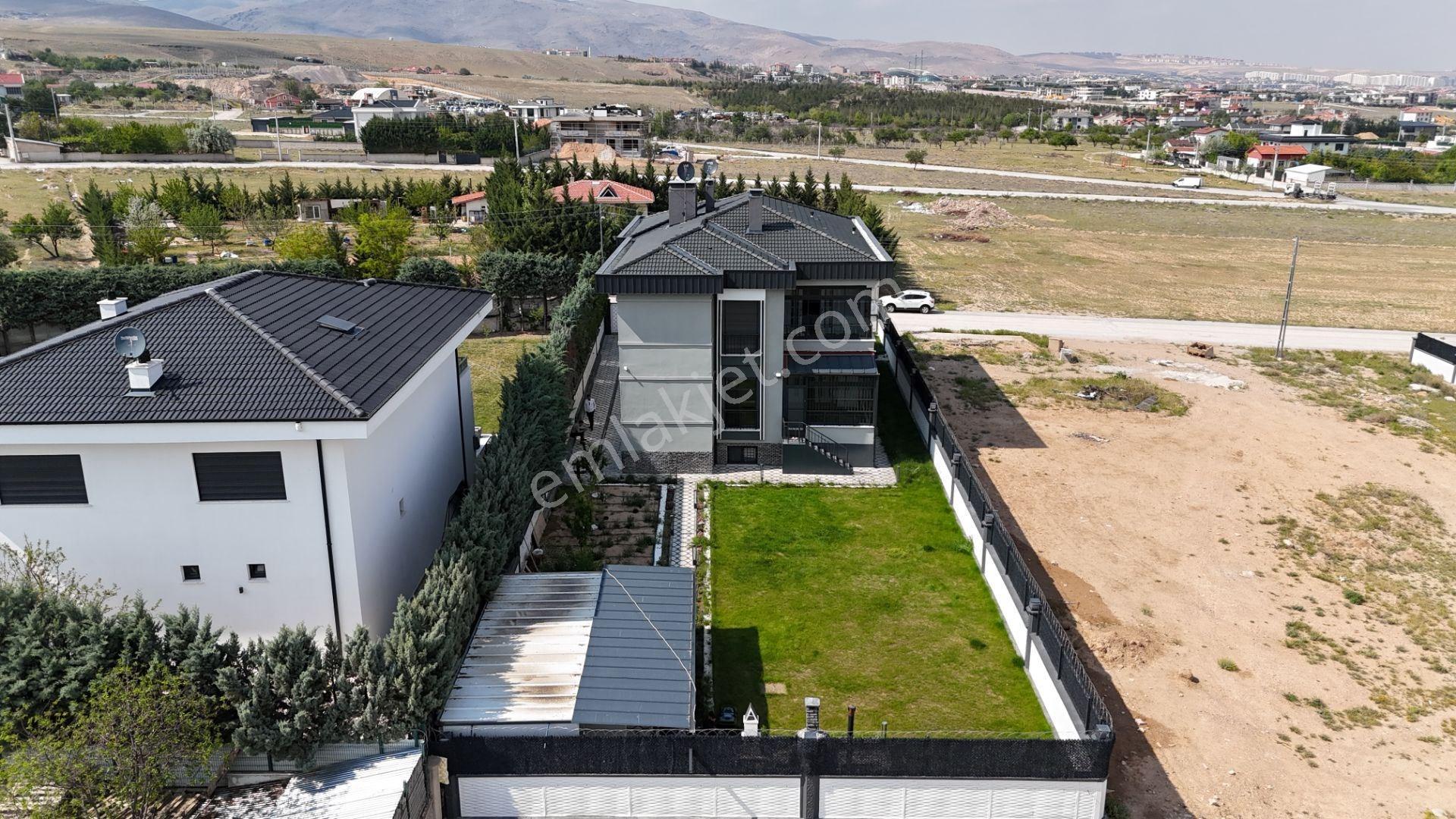 İşyapar'dan Özel Yapım 850 M² Arsa İçerisinde Müstakil Villa - Görsel 13