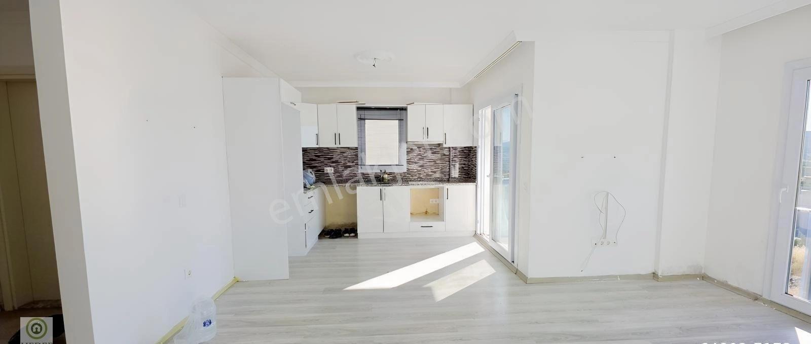Bodrum Mumcular Kiralık 2+1daire Manzaralı,ferah Ve Kullanışlı