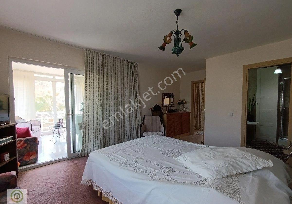 Bodrum Meşelik Havuzlu Sitede Geniş Bahçeli 3+1 150 M2 Satılık Dubleks - Görsel 52