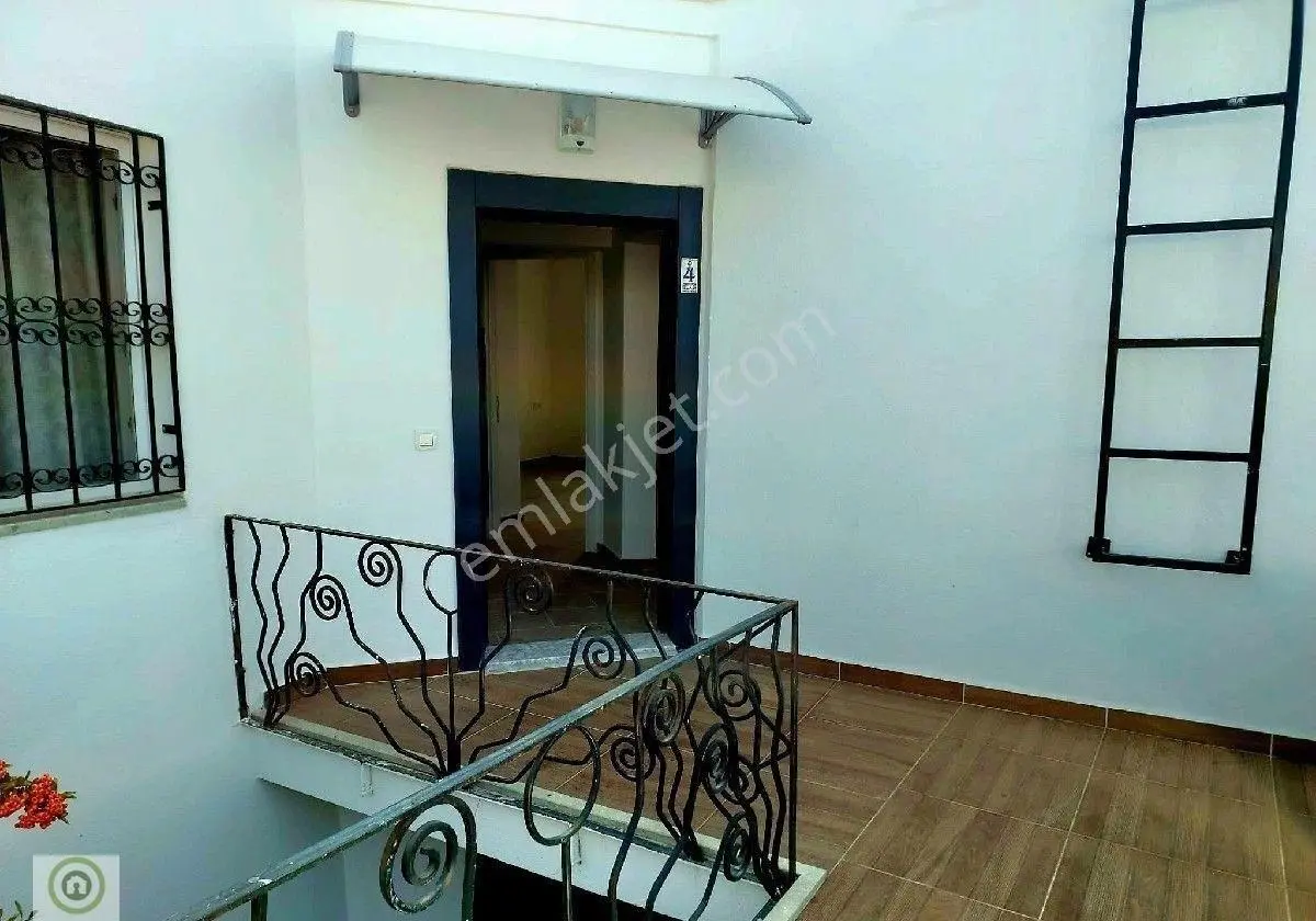 Hedef'ten Bodrum Merkezde Kiralık Tertemiz 1+1 Daire - Görsel 3
