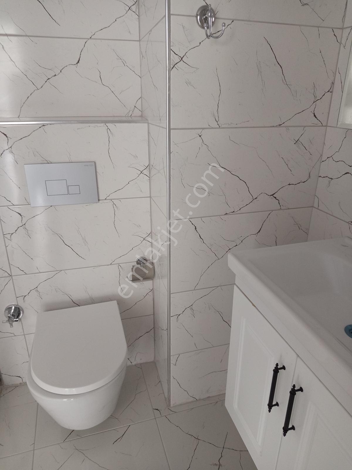 Önerler Mahallesinde Site İçerisinde Kiralık 1+1 Daire - Görsel 8