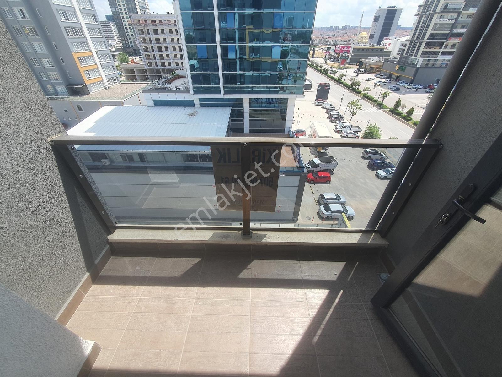 Yeşilova'da 2+1 Bulvar Cephe Ofis-klinik-muyanehaneye Ofis - Görsel 30