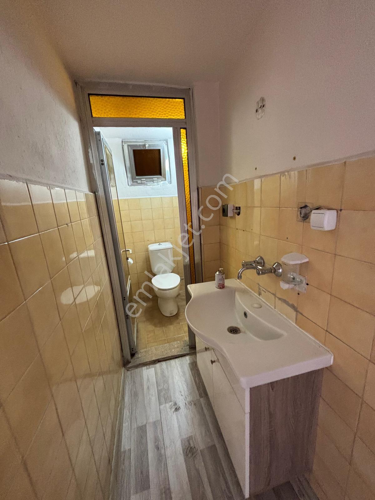 Kaan Emlaktan Şehir Merkezinde Arakat 3+1 Kiralık Daire - Görsel 12