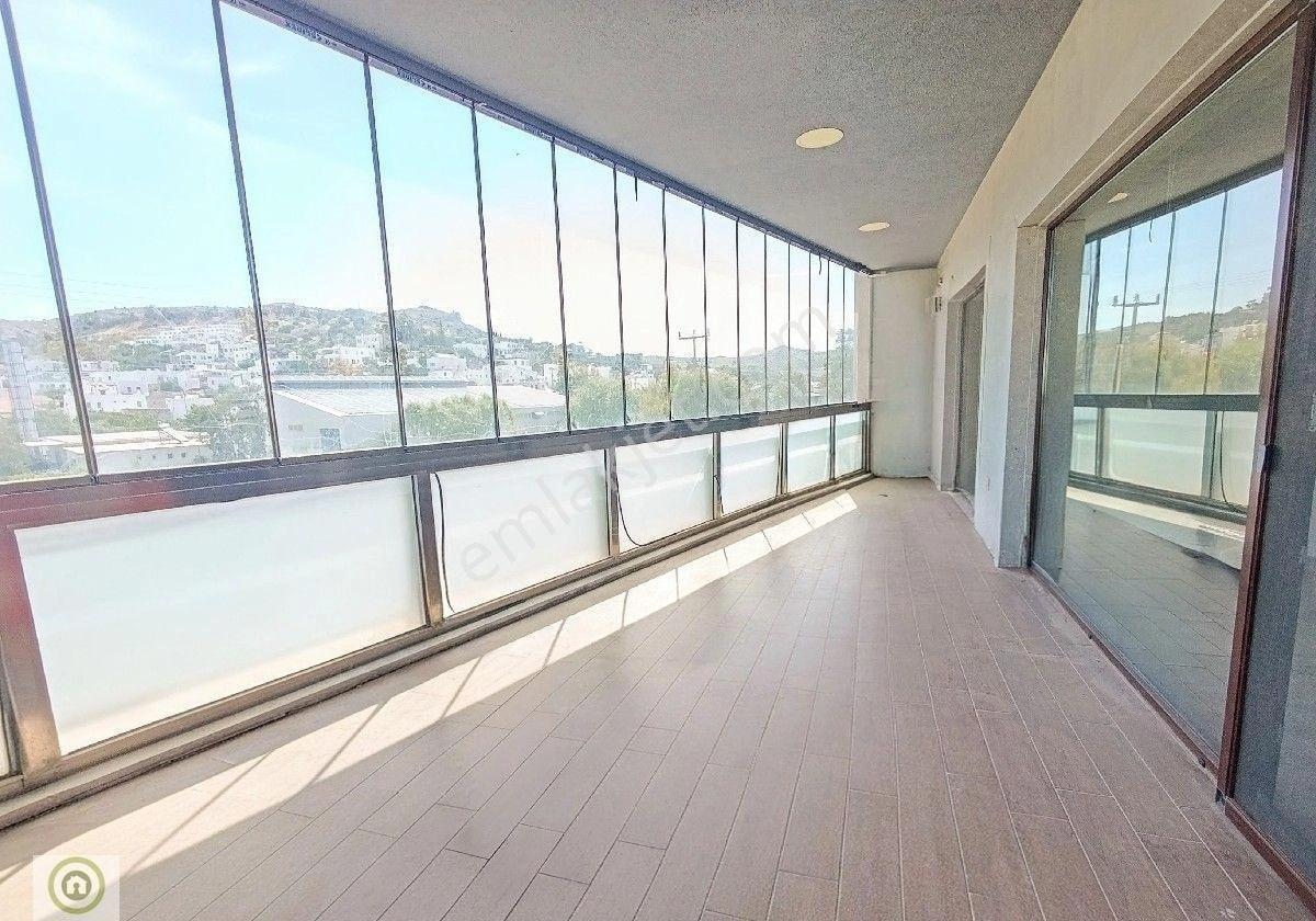 Ortakent Merkezi Anayol Cepheli Kiralık Ofis Üç Bölüm 110 M² + 42 M² Kapalı Balkon - Görsel 5