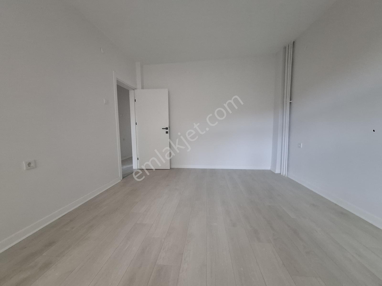 3 Kent Gayrimenkulden İzmit Çarşıda İçi Yapılı Satılık 3+1 Daire - Görsel 10