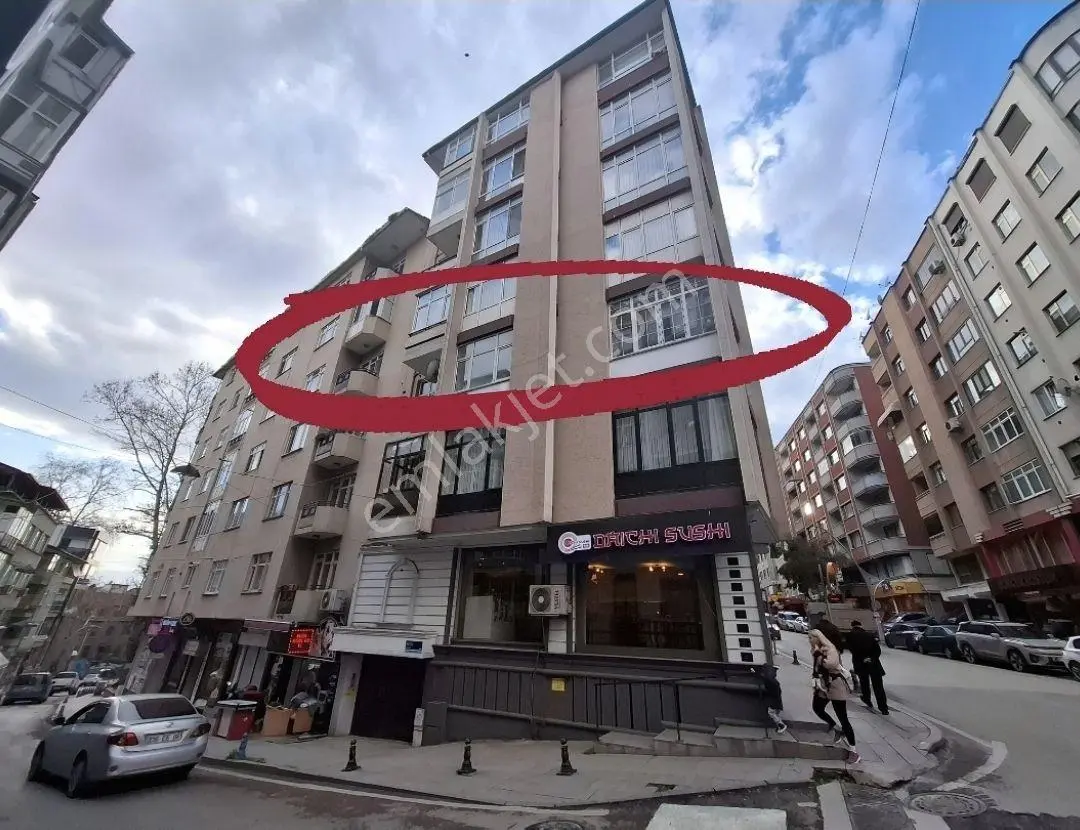 3 Kent Gayrimenkulden İzmit Çarşıda İçi Yapılı Satılık 3+1 Daire