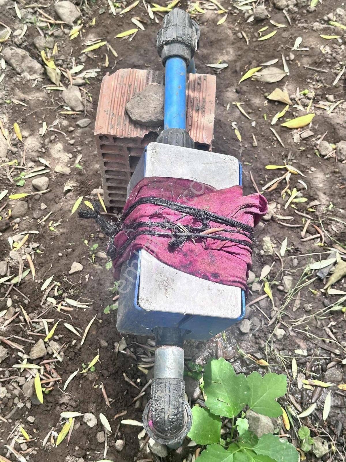 Zeytinli Çay Kenarı İçinde Elk Su Ve Yapı Olan Zeytinlik - Görsel 4