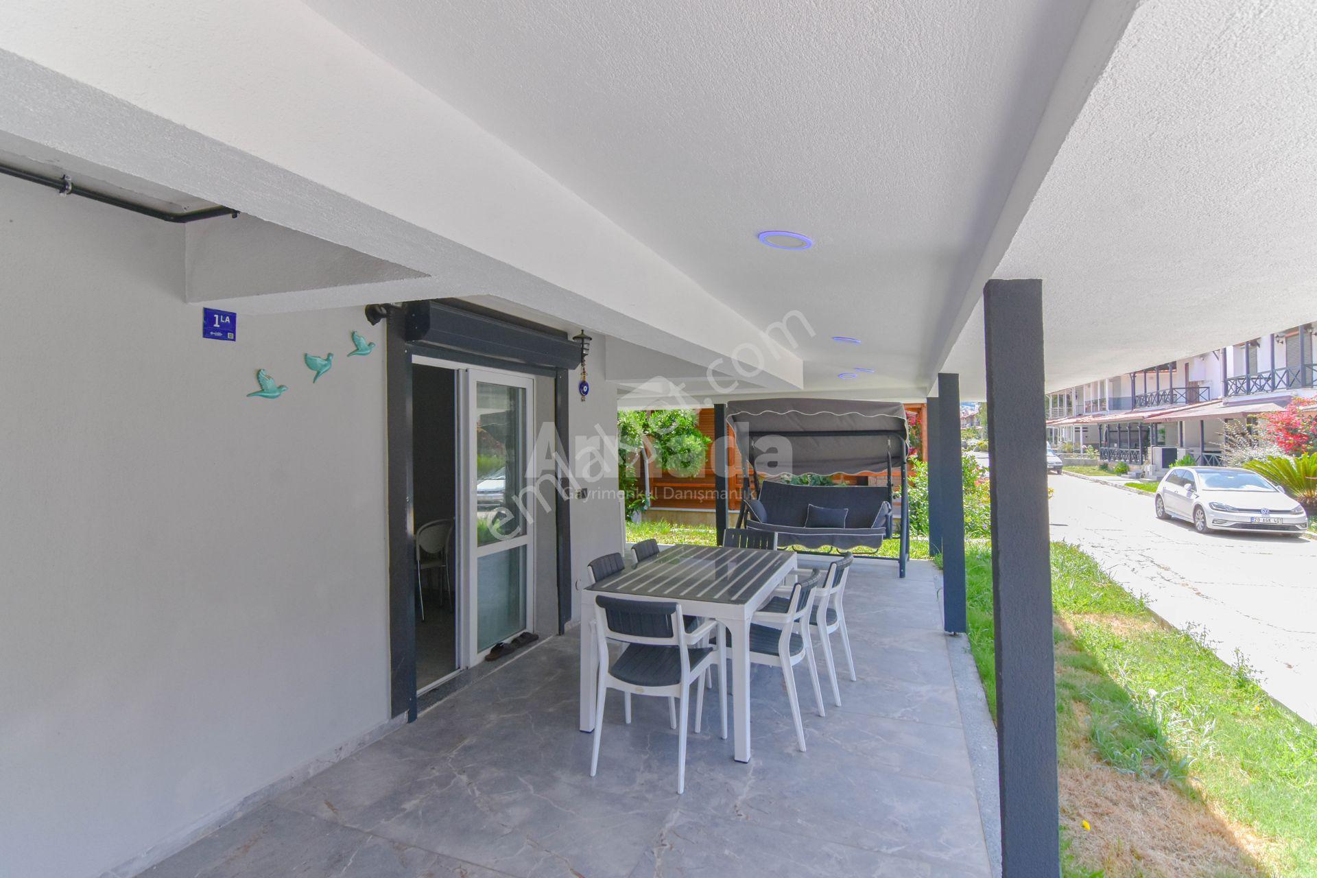 Kuşadası Yavansu Sahilinde, Denize İlk Sitede Doğalgazlı 3+1 - Görsel 28