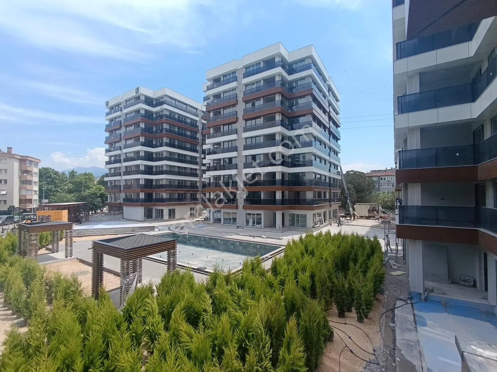 Bursa Nilüfer İhsaniye Şirin Kent Sitesi Satılık 3+1 Havuz Cephe