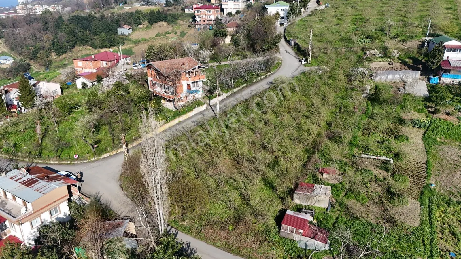 1 Nolu Beşirli Mahallesi'nde Eğimsiz Satılık Arazi.. - Görsel 5
