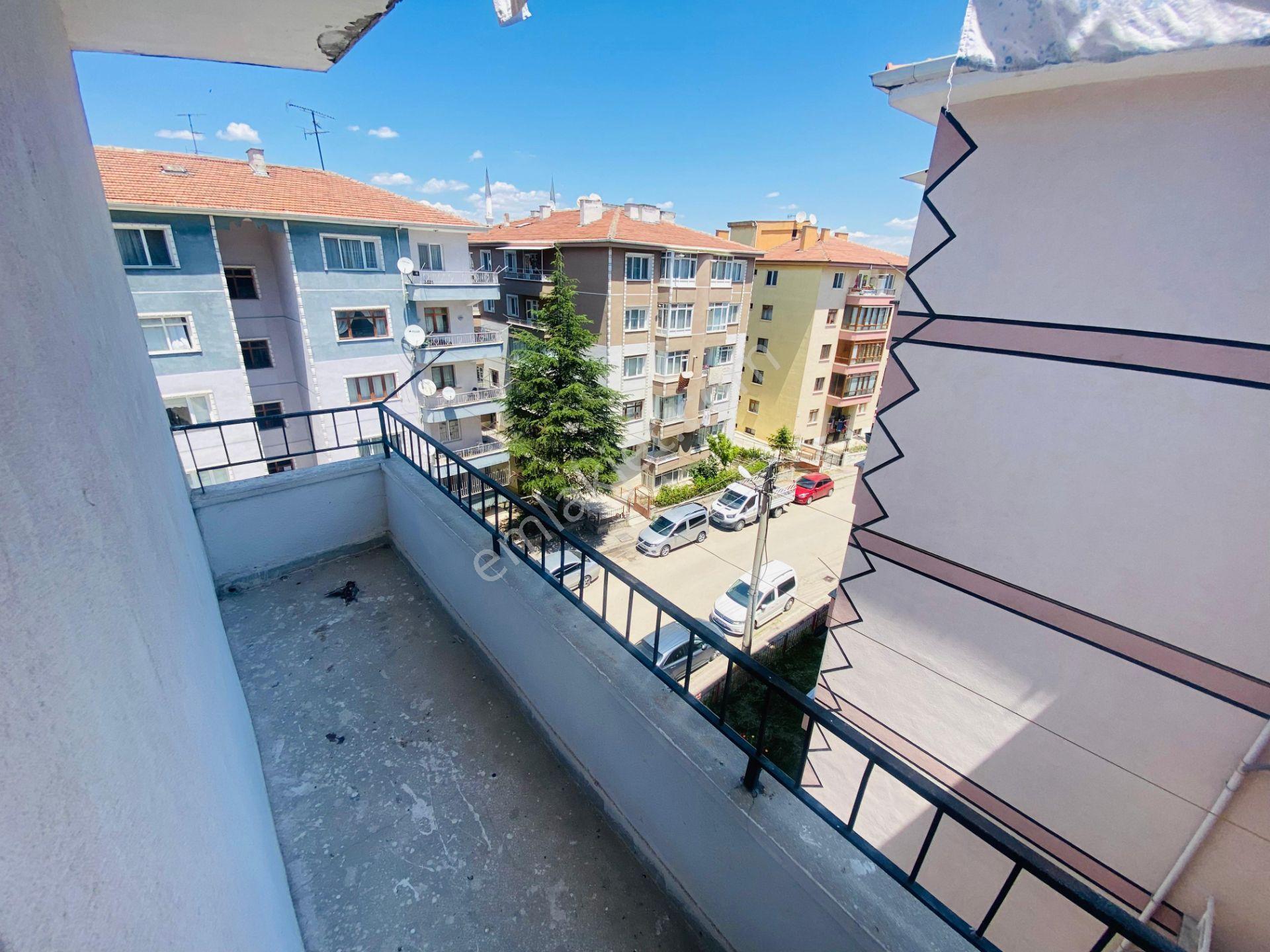 Aktif Emlak'tan Cadde Üzerinde 3+1 Bağımsız Satılık Daire!!! - Görsel 5
