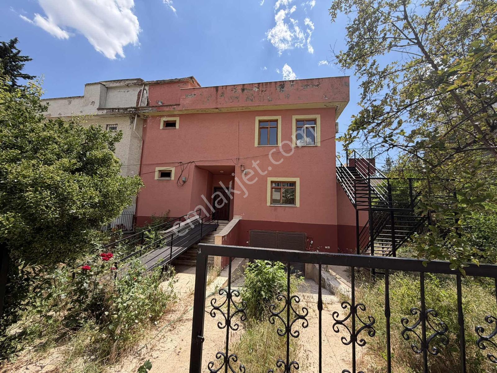 Urfa Yolu Üzerinde Satılık Villa Yada Arsa - Görsel 16