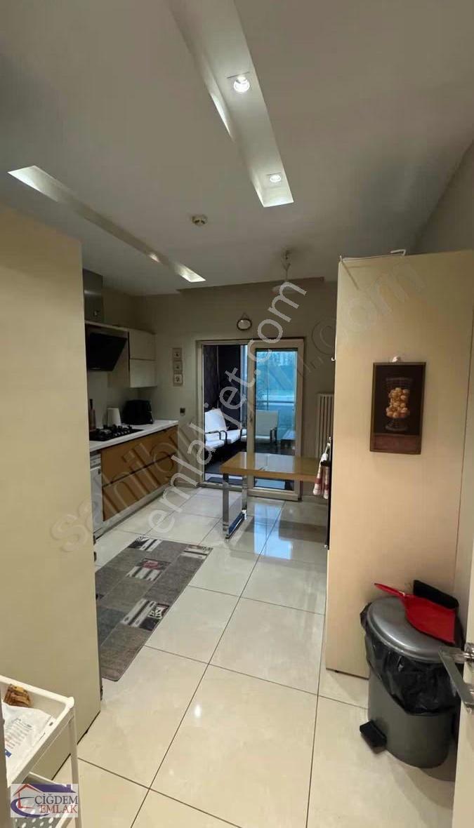 Çiğdem Emlak'tan The İstanbul Evlerinde Fırsat Satılık 2+1 Daire