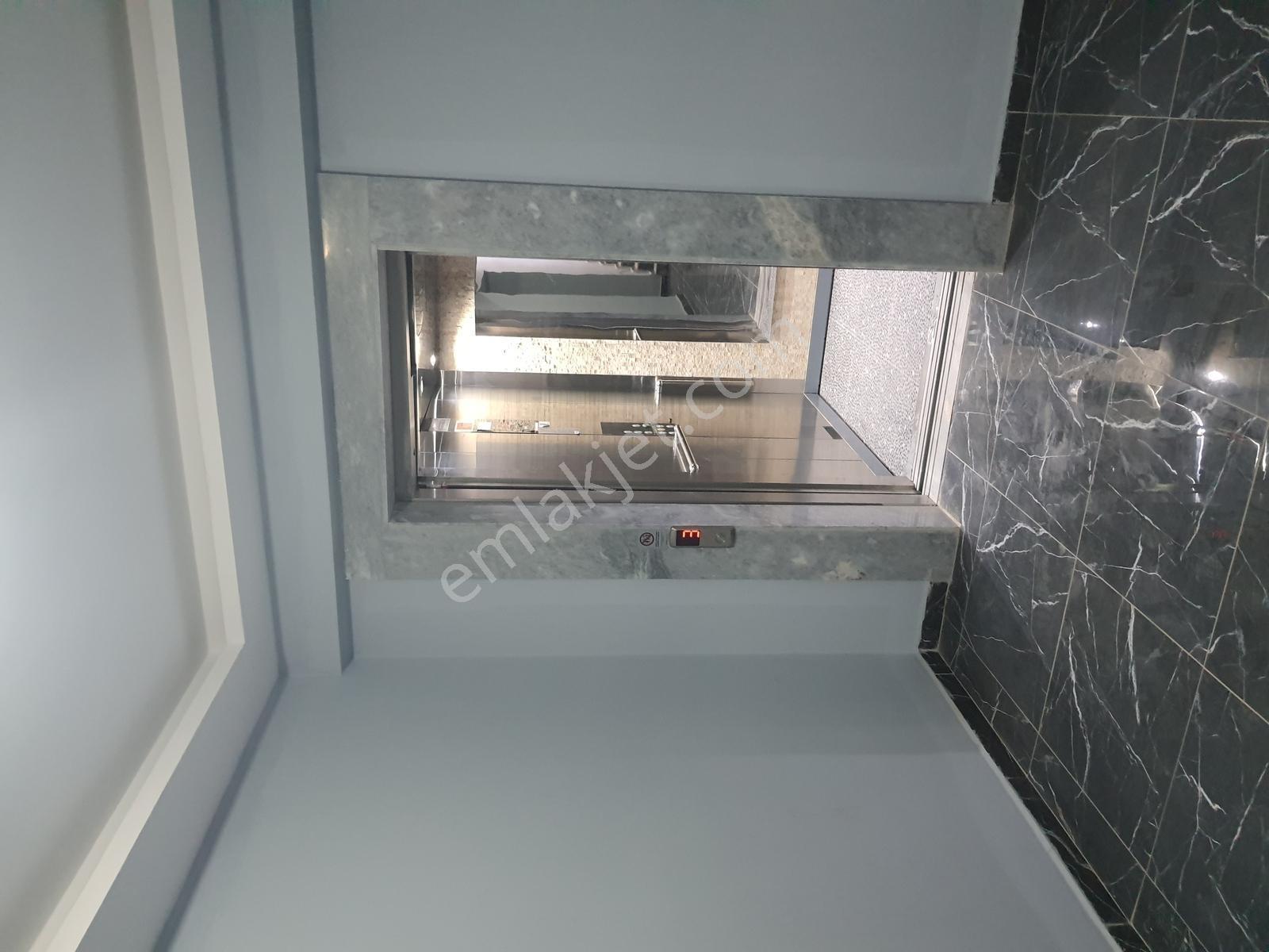 Seyrek De Full Eşyalı Merkeze Yakın Asansörlü 1+1 Satılık Dire - Görsel 7