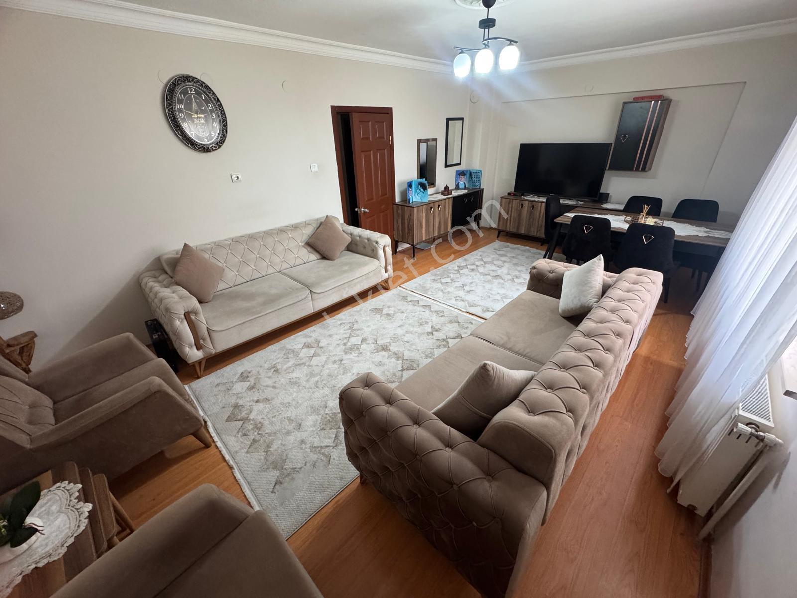 Selçuklu Mah.3+1 Asansörlü Salon Bağımsız Yapılı Yüksek Giriş - Görsel 8