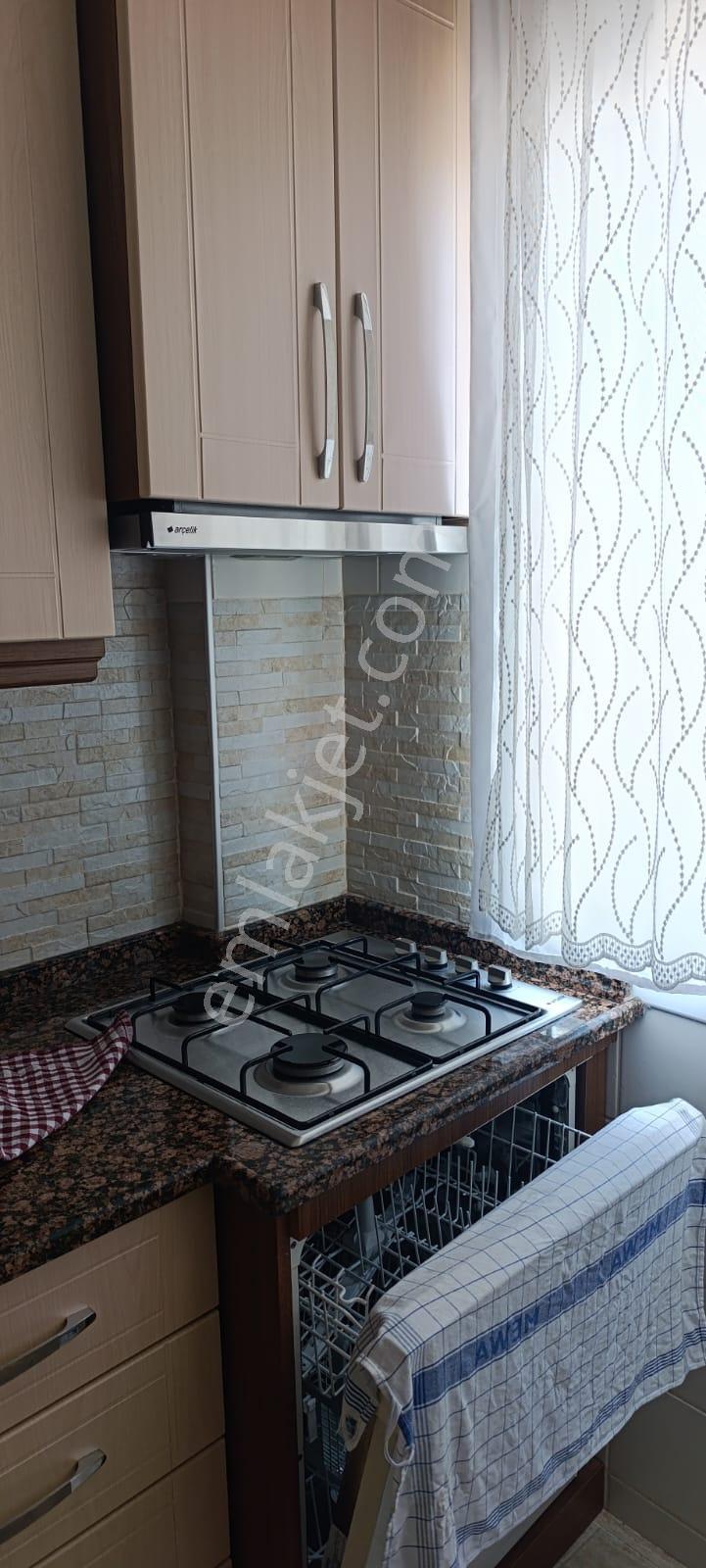 Bornova Atatürk Mah. Merkezinde Satılık 3 Katlı Bina - Görsel 9