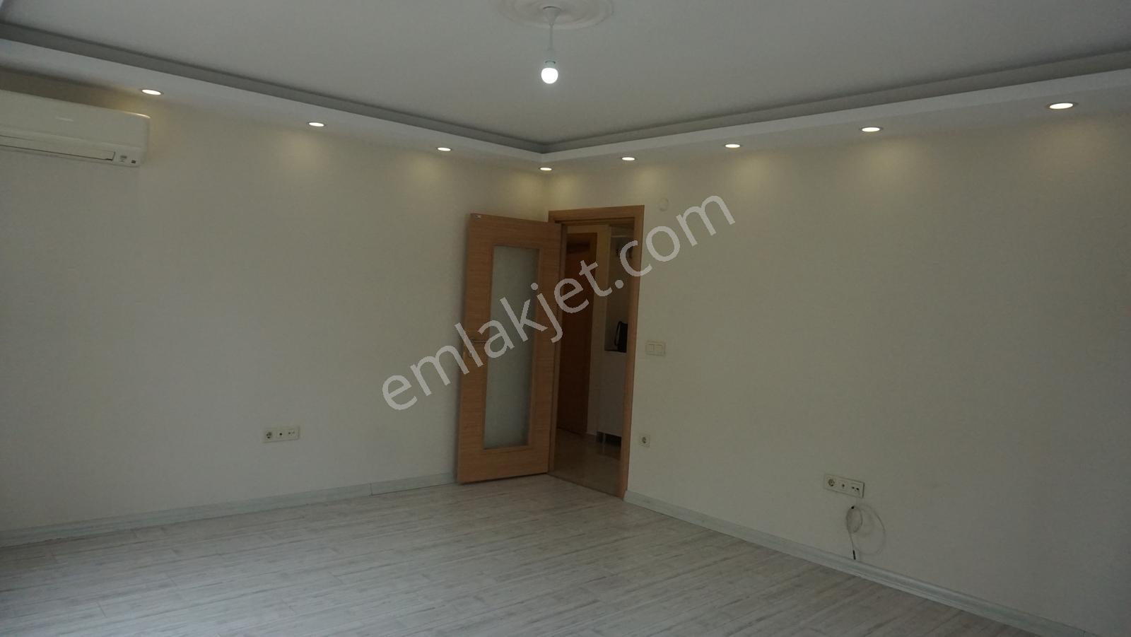 Ümraniye Çamlık'ta 2+1 Boş Genç Bina Krediye Uygun Satılık Daire - Görsel 21