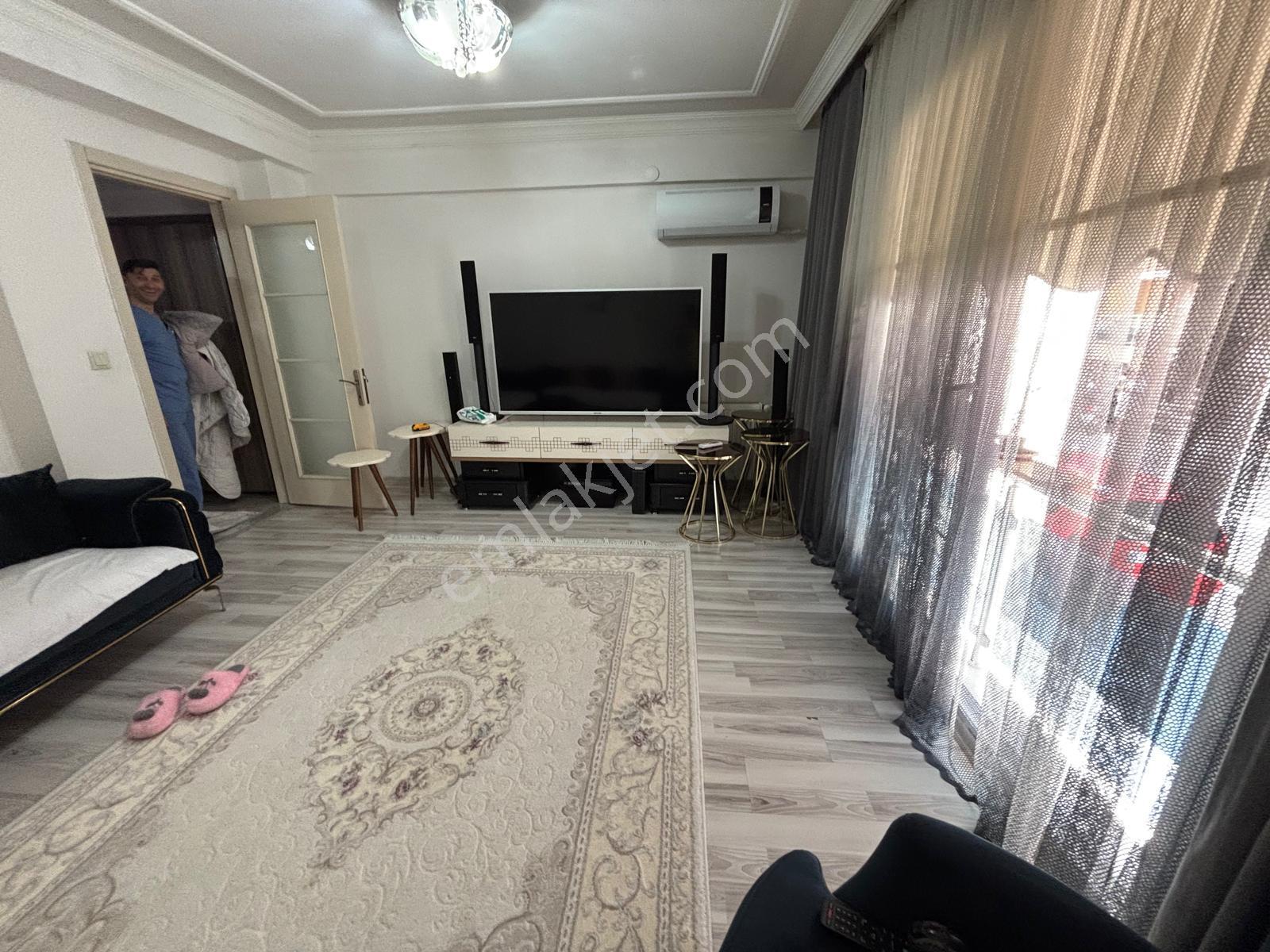 Küçük Çiğli Mahallesinde Kapalı Mutfak 2+1 Satılık Daire - Görsel 8