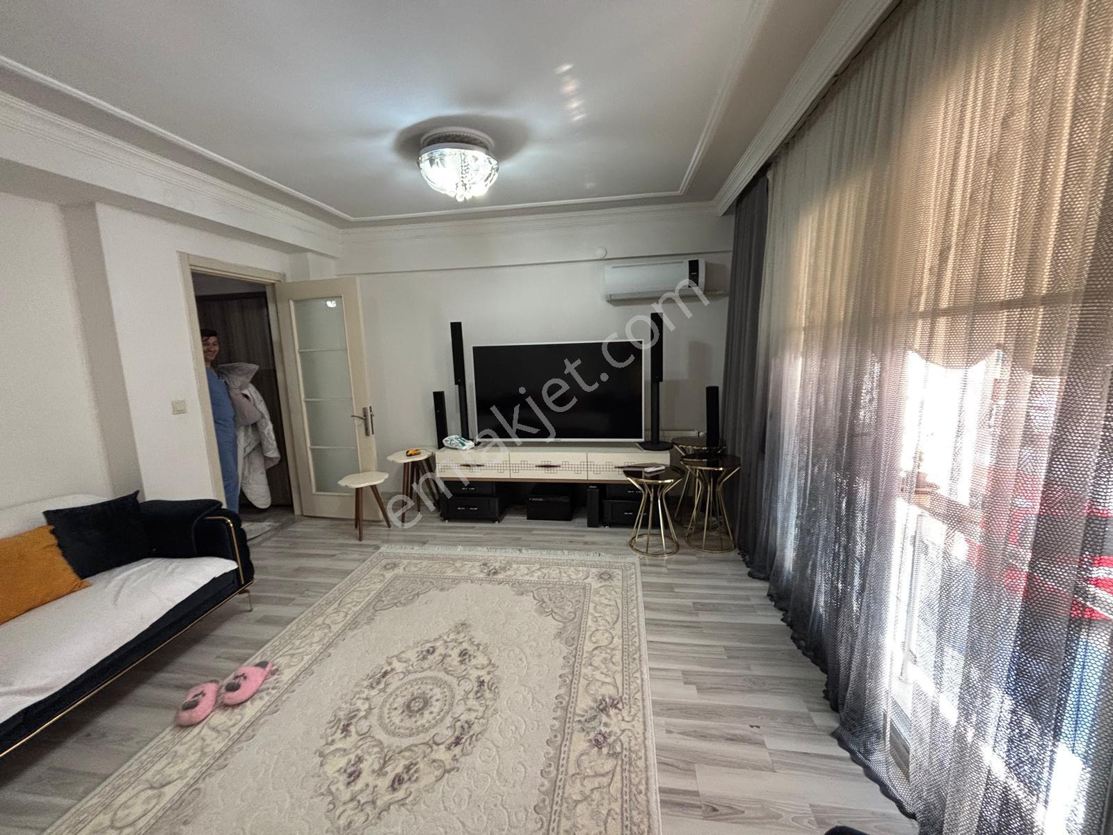 Küçük Çiğli Mahallesinde Kapalı Mutfak 2+1 Satılık Daire - Görsel 9