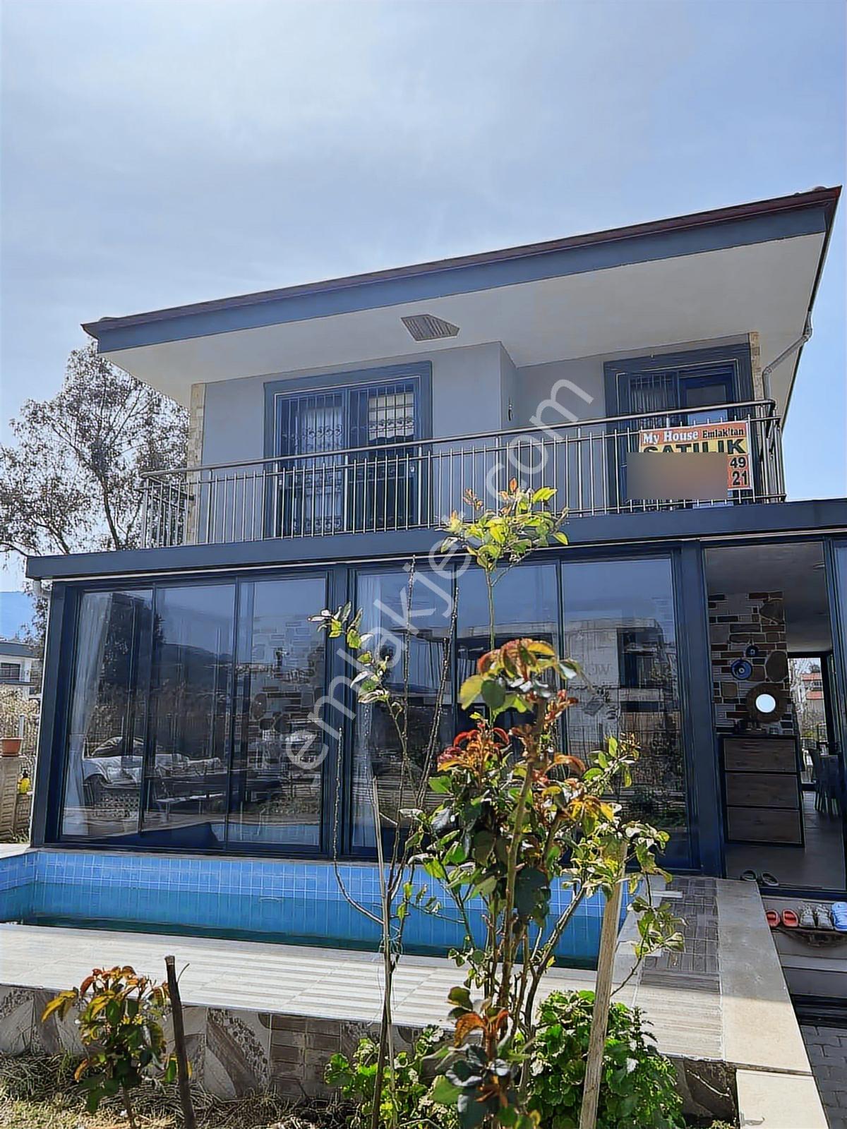 Kuşadası Güzelçamlıda Havuzlu 4+1 Villa Satılık - Görsel 5