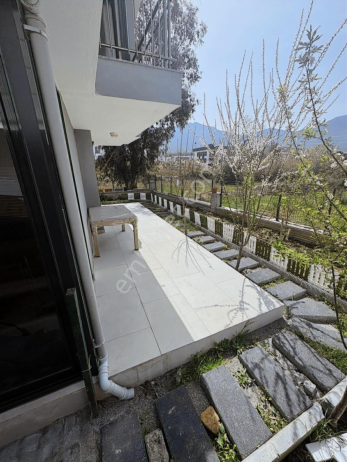 Kuşadası Güzelçamlıda Havuzlu 4+1 Villa Satılık - Görsel 3